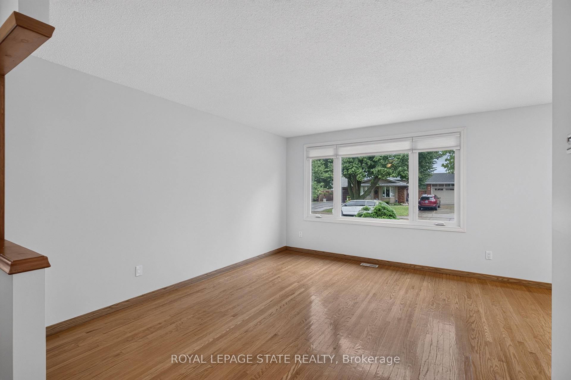 Photo 6 of 41 Darlington Drive, Hamilton, Gilbert — HOMEH