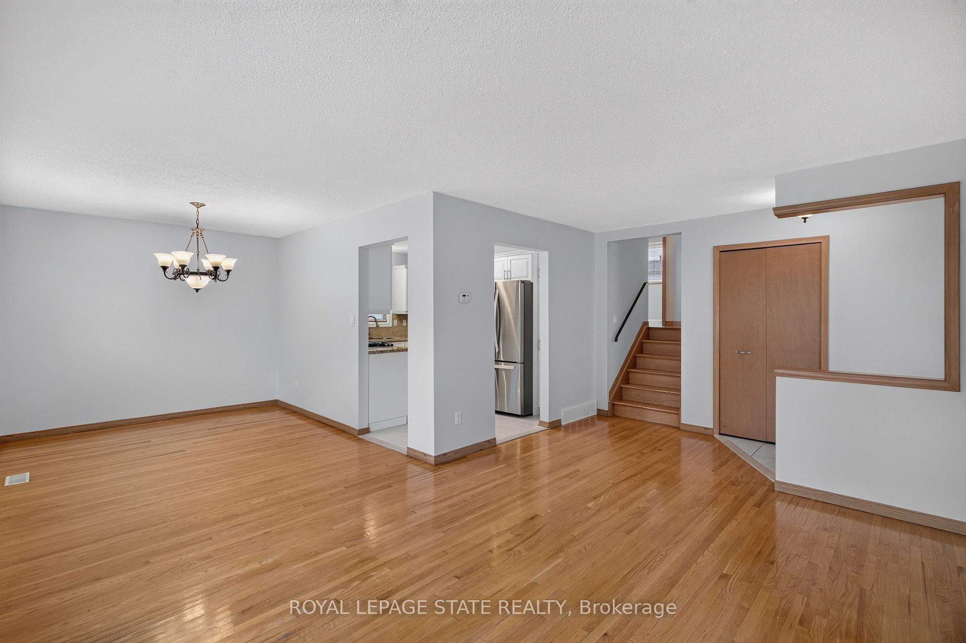 Photo 8 of 41 Darlington Drive, Hamilton, Gilbert — HOMEH