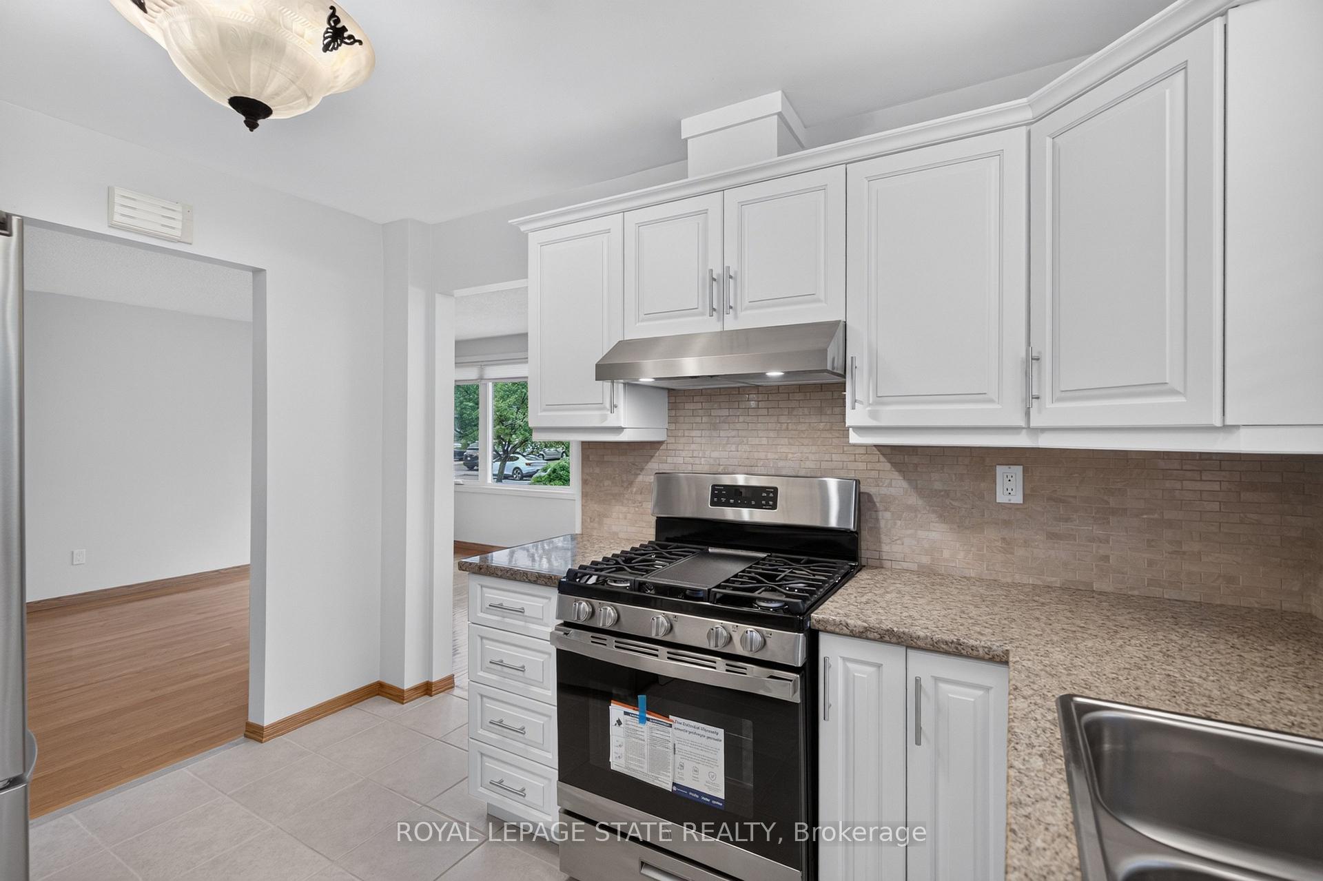 Photo 15 of 41 Darlington Drive, Hamilton, Gilbert — HOMEH