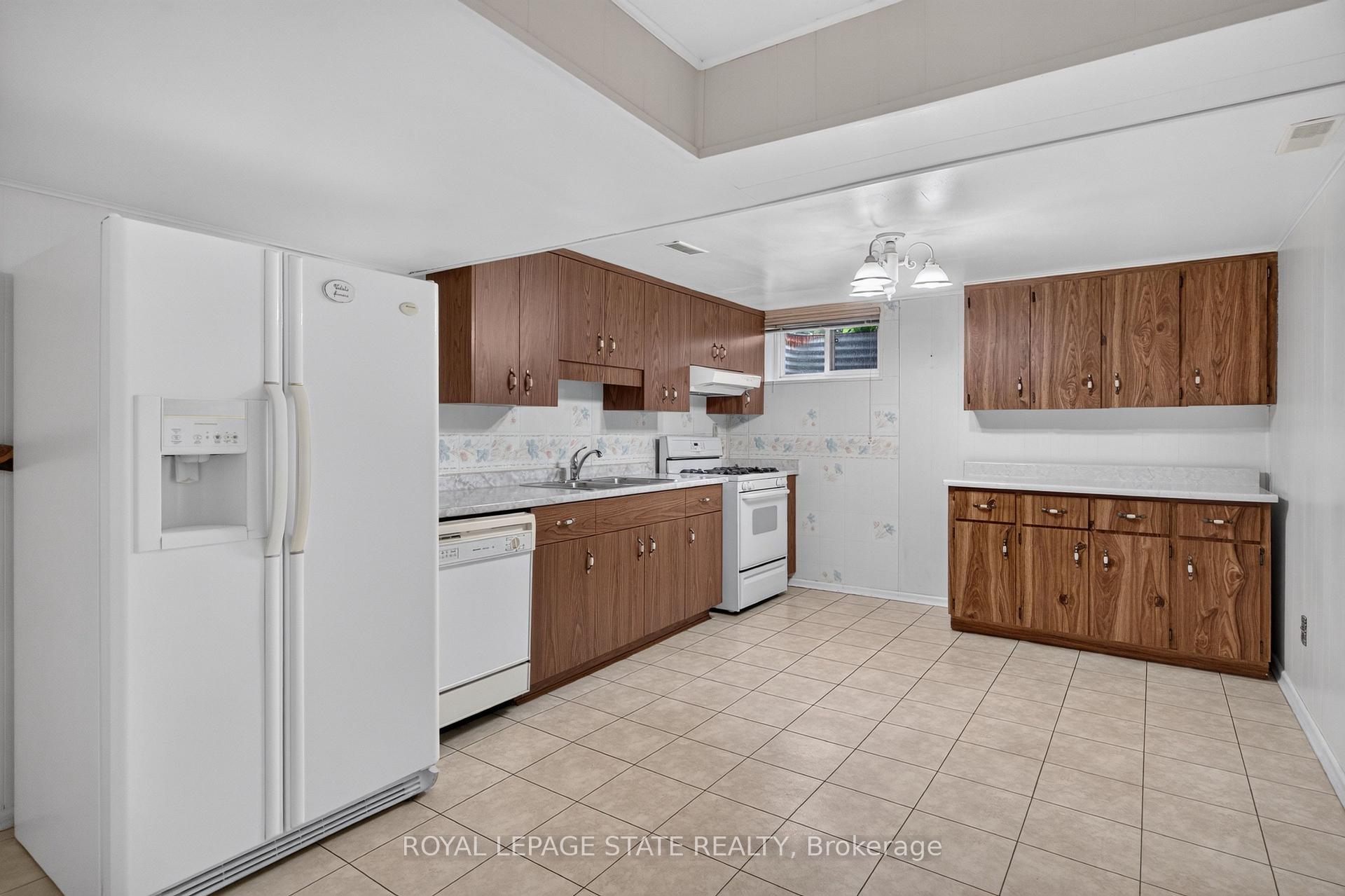 Photo 30 of 41 Darlington Drive, Hamilton, Gilbert — HOMEH