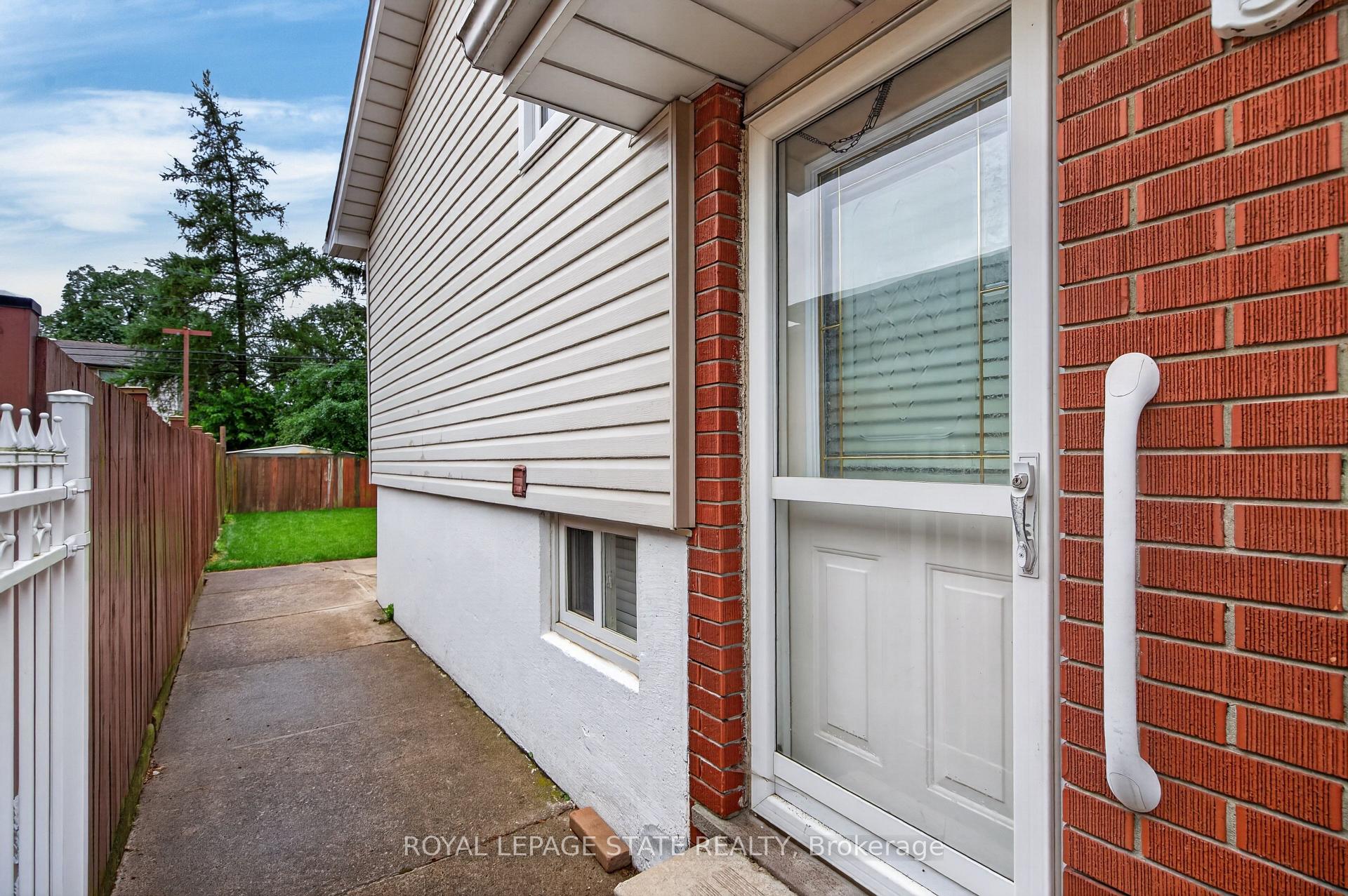 Photo 31 of 41 Darlington Drive, Hamilton, Gilbert — HOMEH