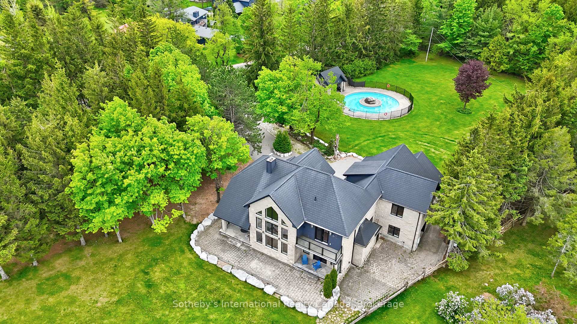 Photo 3 of 107 Maple Lane, Blue Mountains — HOMEH
