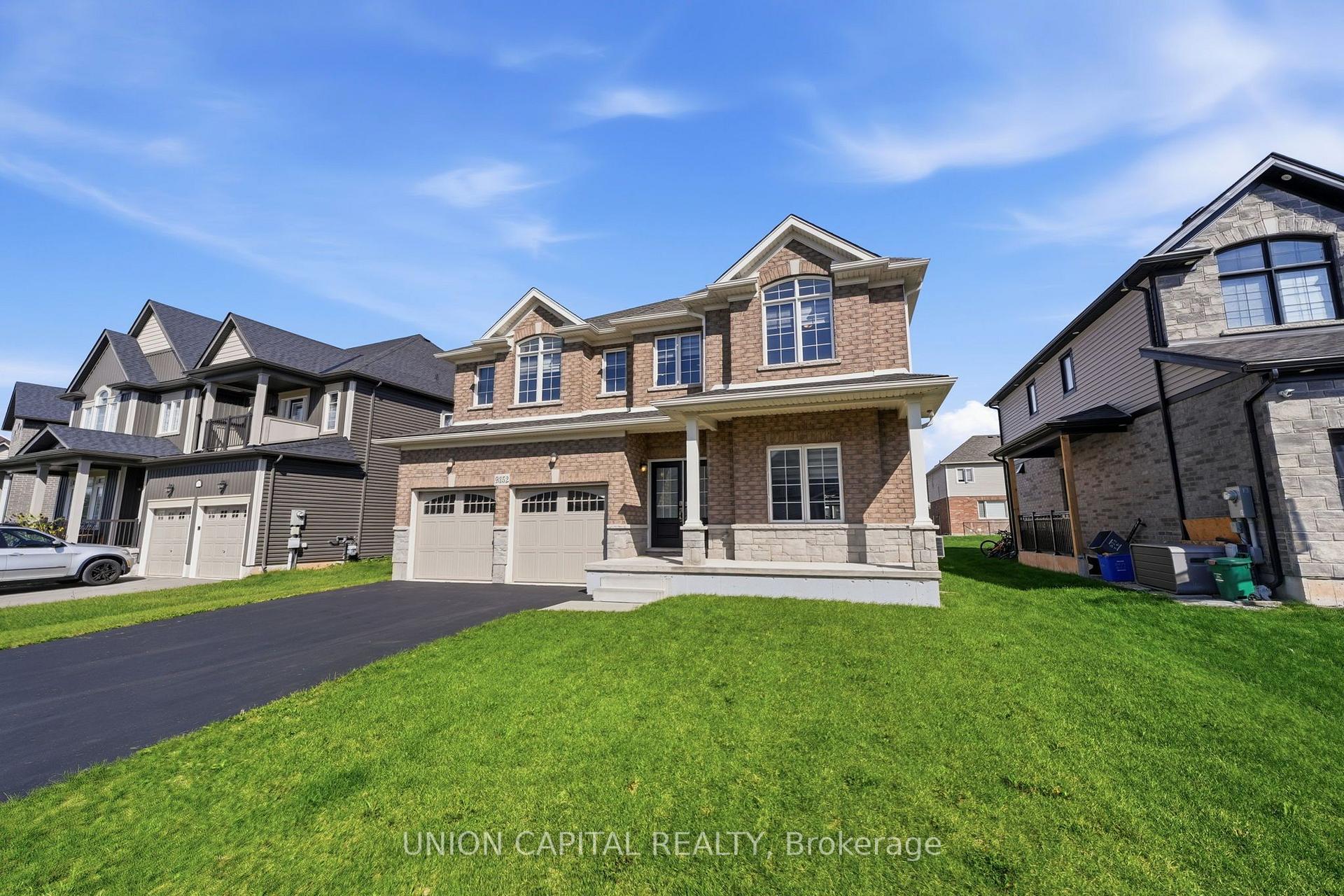 Photo 3 of 9352 Emerald Avenue, Niagara Falls, Lyons Creek — HOMEH