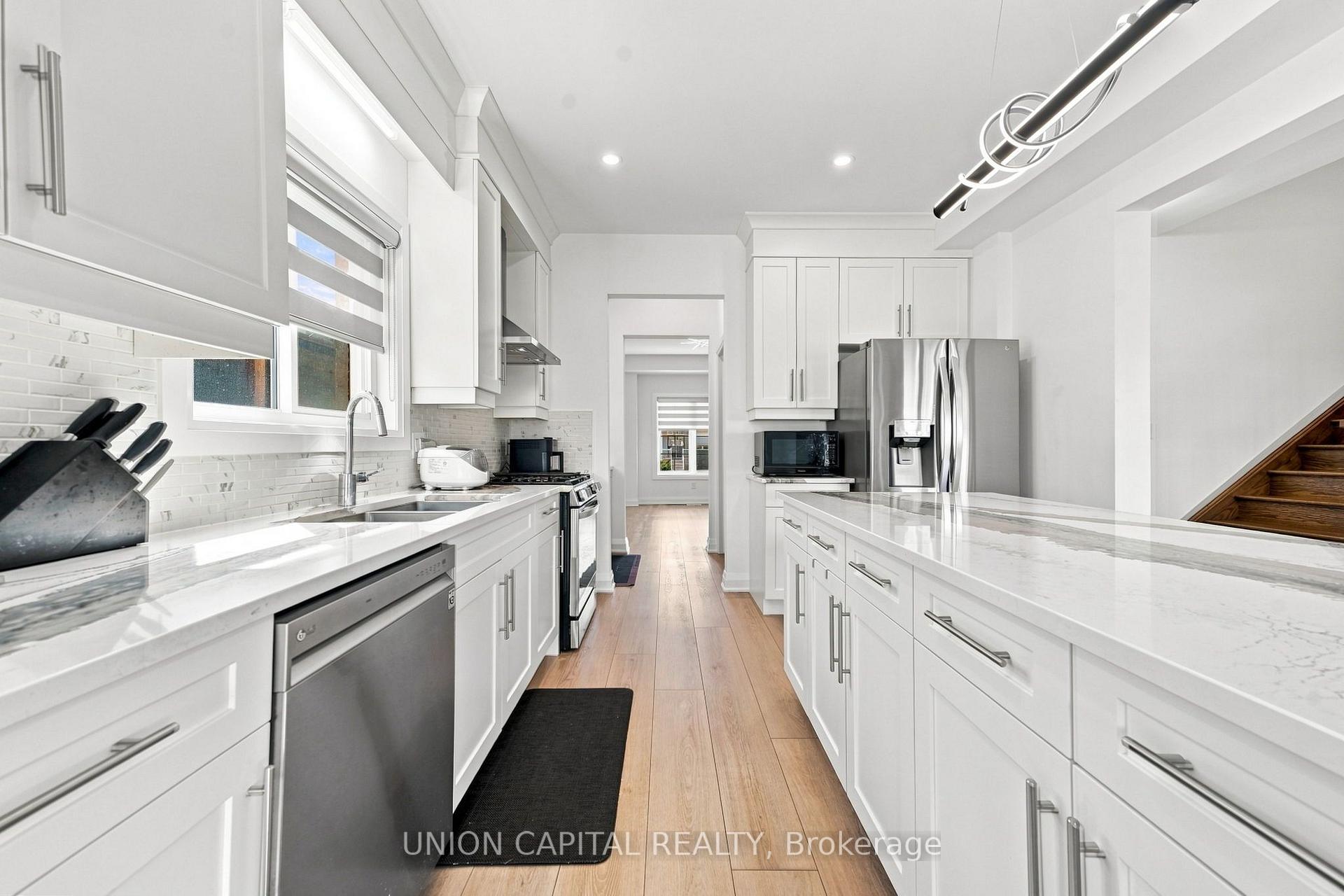 Photo 11 of 9352 Emerald Avenue, Niagara Falls, Lyons Creek — HOMEH