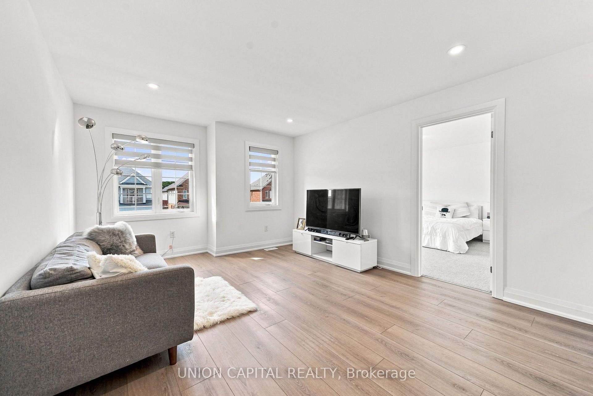 Photo 30 of 9352 Emerald Avenue, Niagara Falls, Lyons Creek — HOMEH