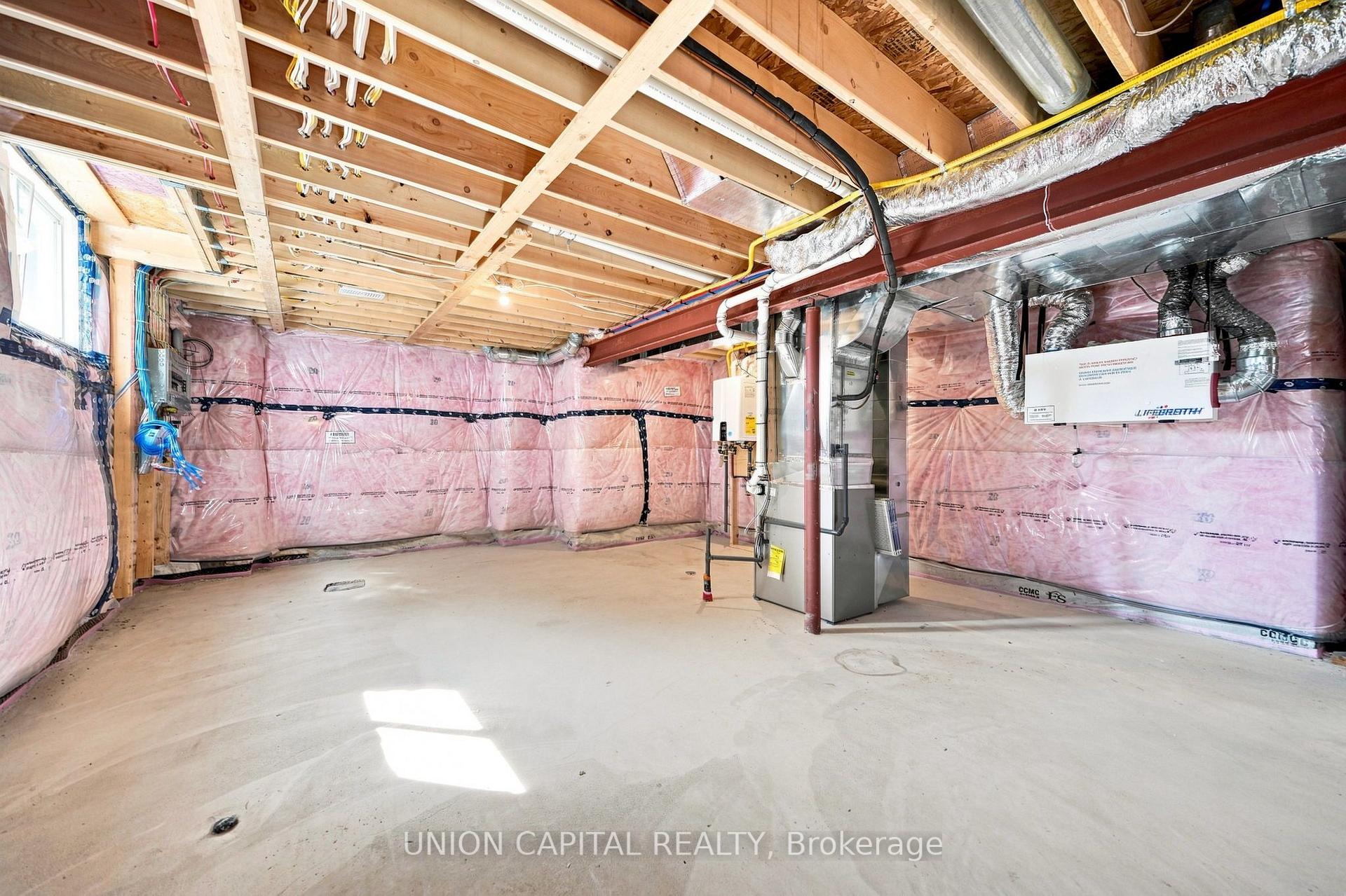Photo 43 of 9352 Emerald Avenue, Niagara Falls, Lyons Creek — HOMEH