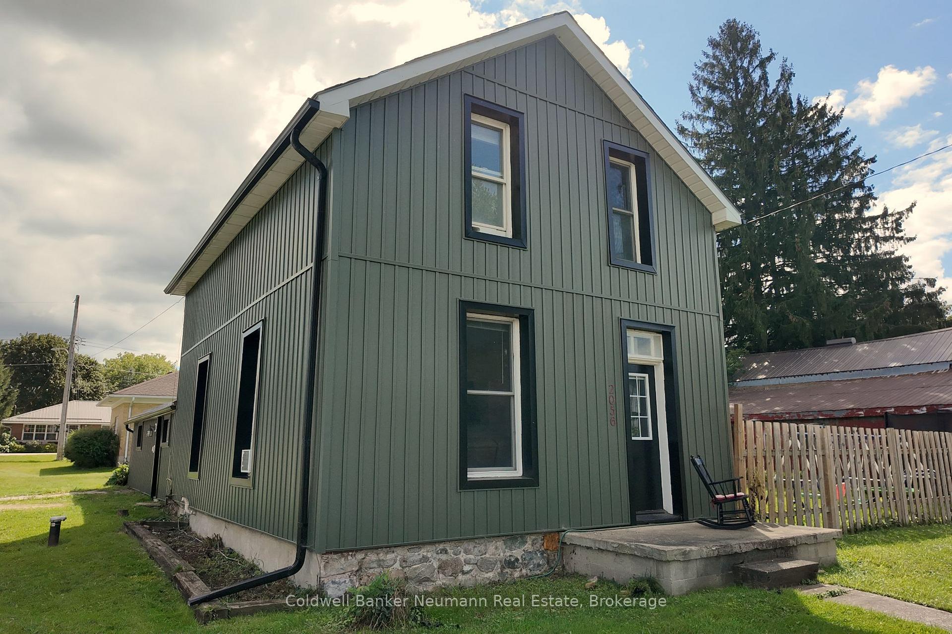 Photo 2 of 2056 Mill Street E, Howick — HOMEH