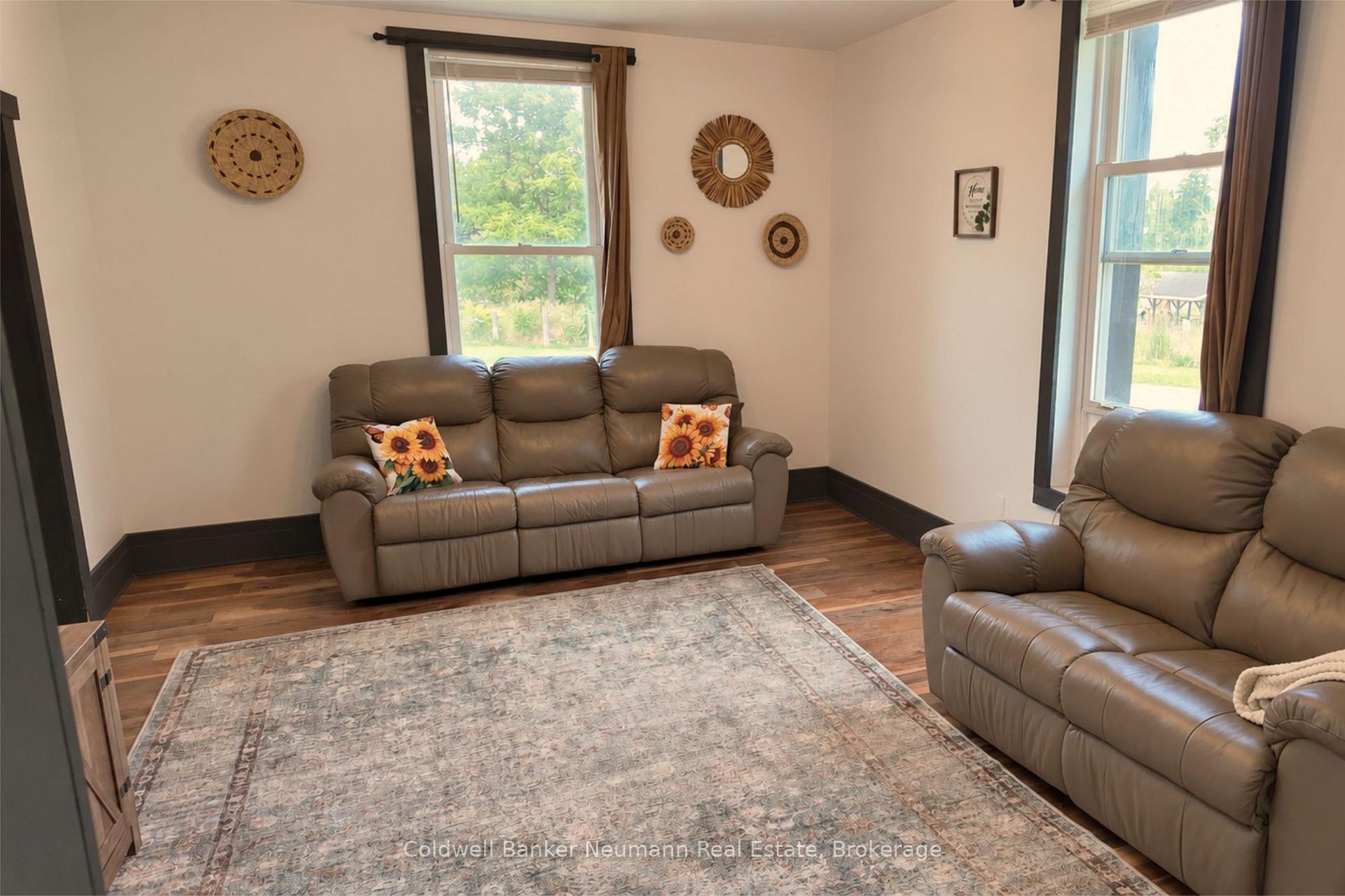 Photo 18 of 2056 Mill Street E, Howick — HOMEH