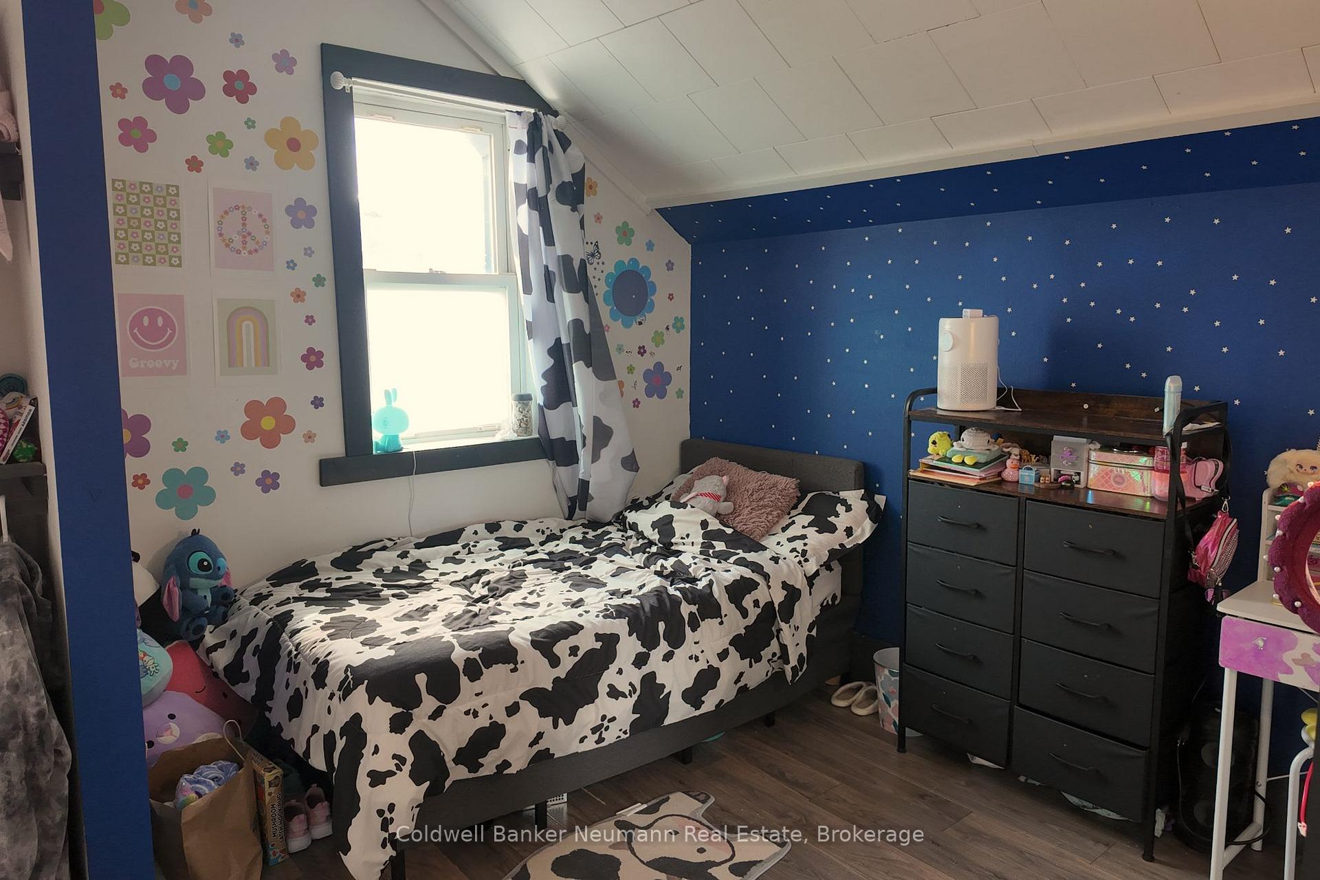Photo 24 of 2056 Mill Street E, Howick — HOMEH