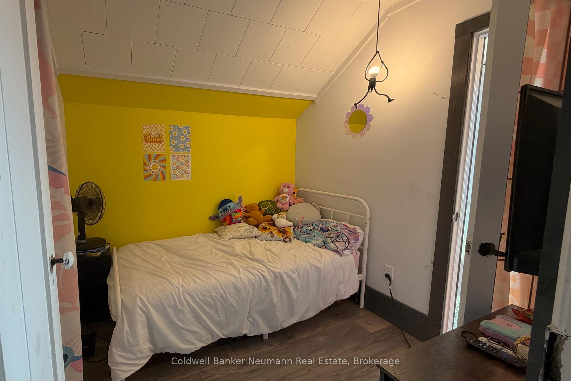 Photo 27 of 2056 Mill Street E, Howick — HOMEH