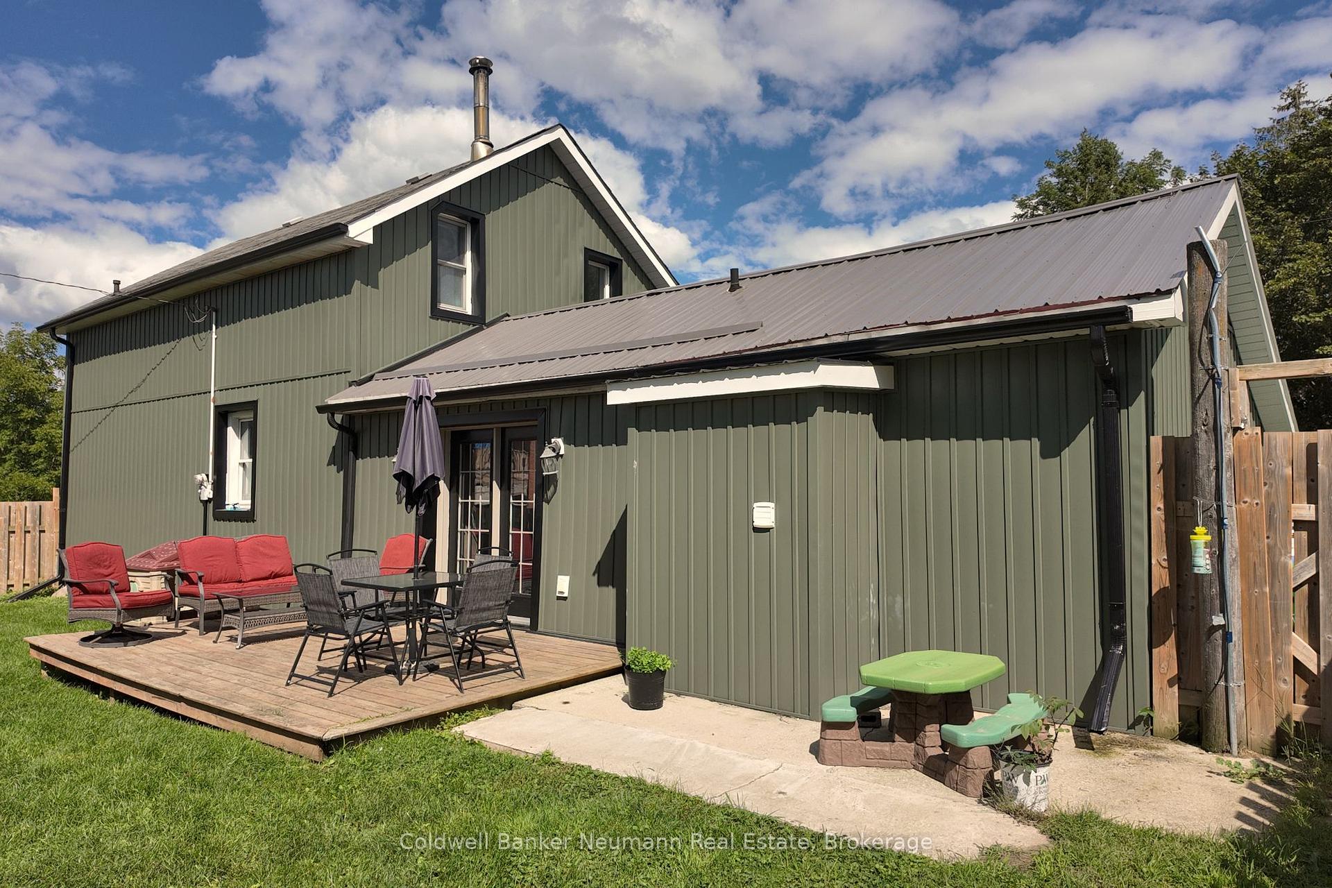 Photo 28 of 2056 Mill Street E, Howick — HOMEH