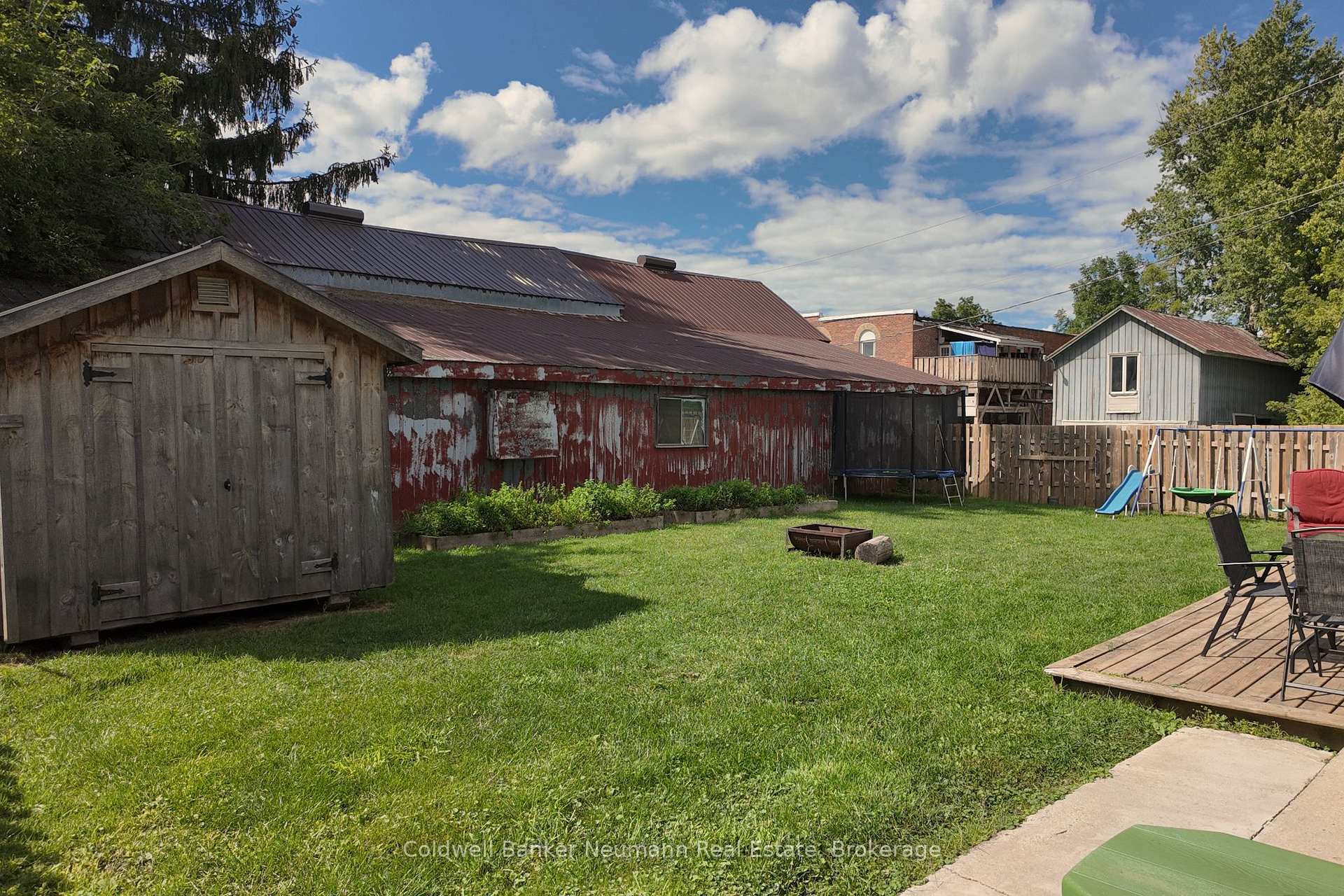 Photo 29 of 2056 Mill Street E, Howick — HOMEH