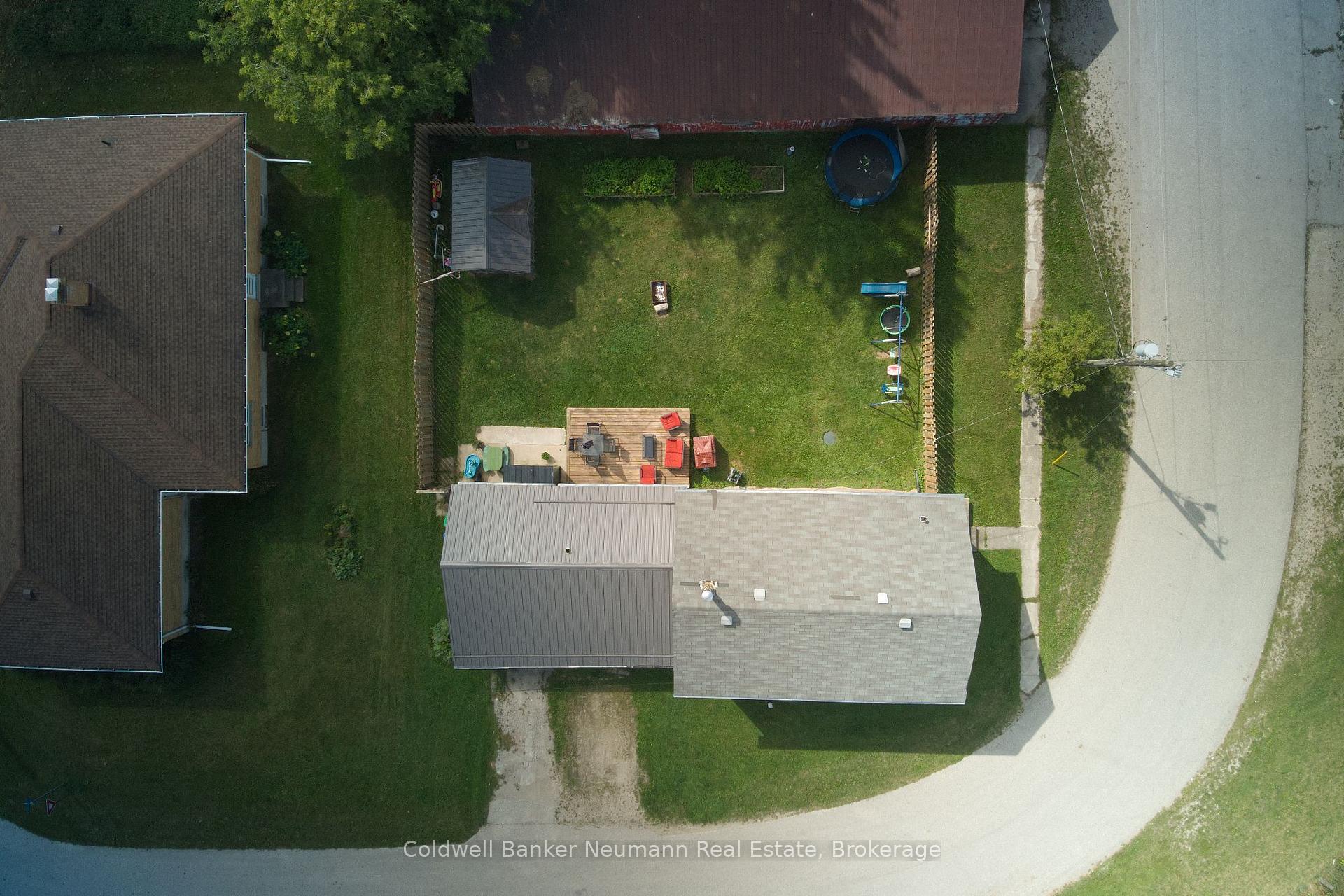 Photo 33 of 2056 Mill Street E, Howick — HOMEH