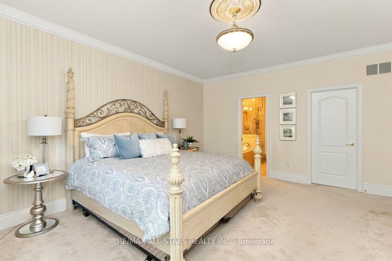 Photo 36 of 111 Lakeside Vista Way, Markham, Greensborough — HOMEH