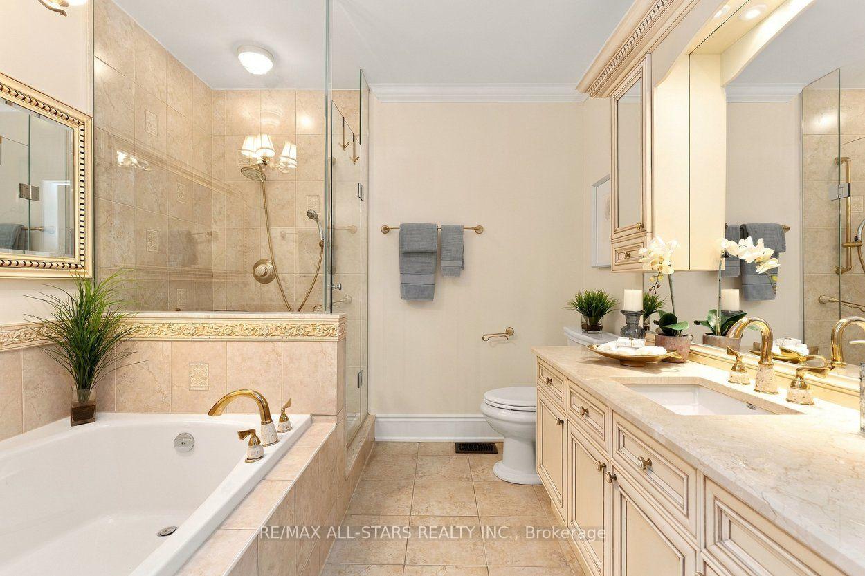 Photo 38 of 111 Lakeside Vista Way, Markham, Greensborough — HOMEH
