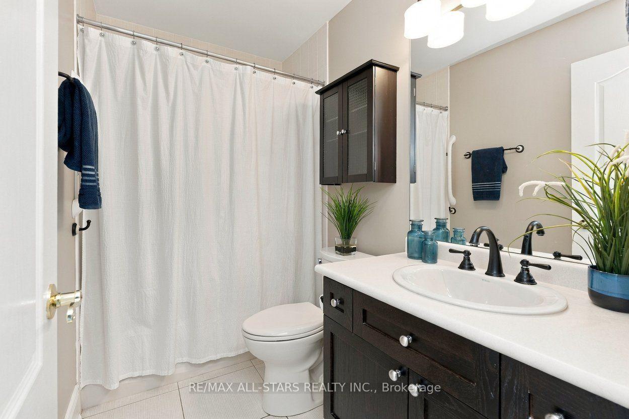 Photo 52 of 111 Lakeside Vista Way, Markham, Greensborough — HOMEH
