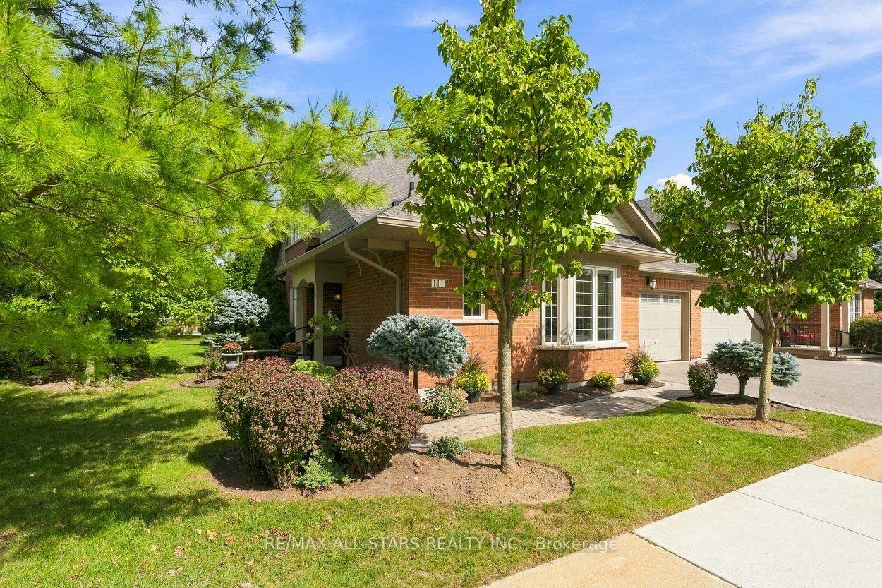 Photo 4 of 111 Lakeside Vista Way, Markham, Greensborough — HOMEH