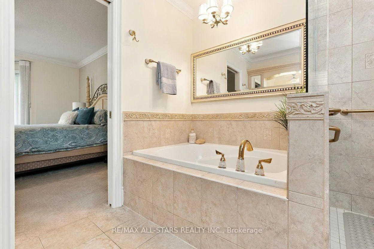 Photo 42 of 111 Lakeside Vista Way, Markham, Greensborough — HOMEH