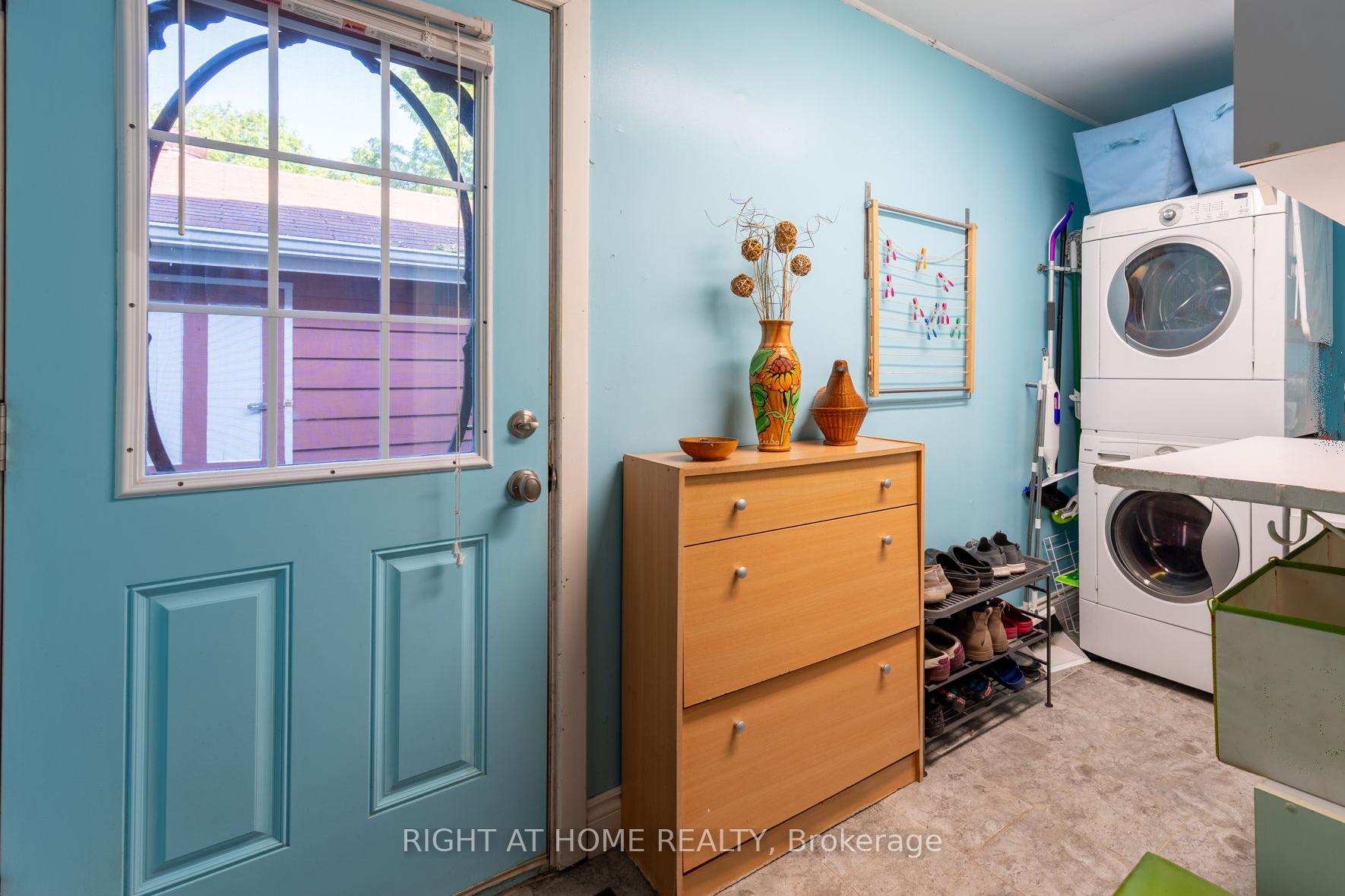 Photo 13 of 220 Barrie Street, Essa, Thornton — HOMEH