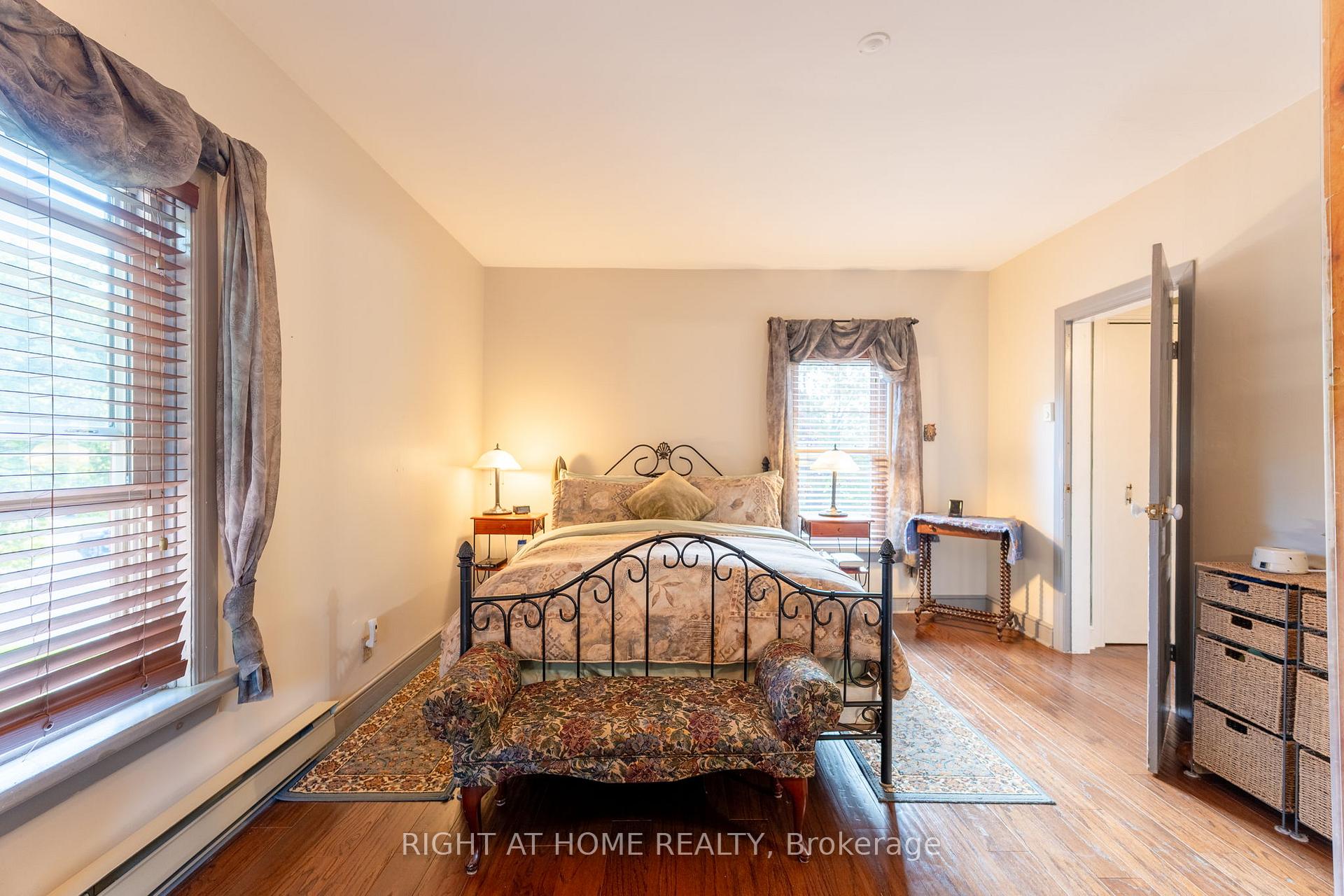 Photo 15 of 220 Barrie Street, Essa, Thornton — HOMEH