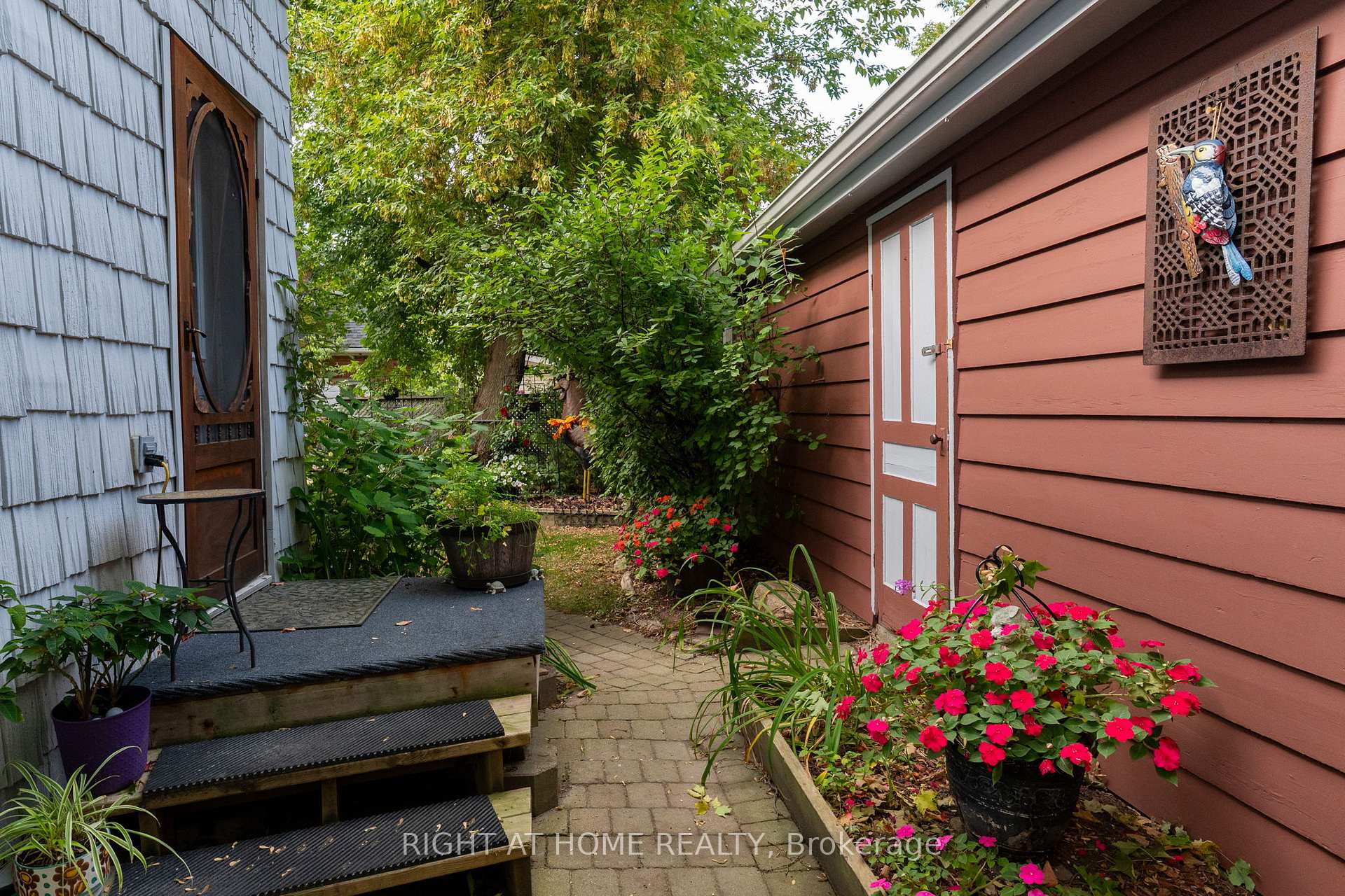 Photo 20 of 220 Barrie Street, Essa, Thornton — HOMEH