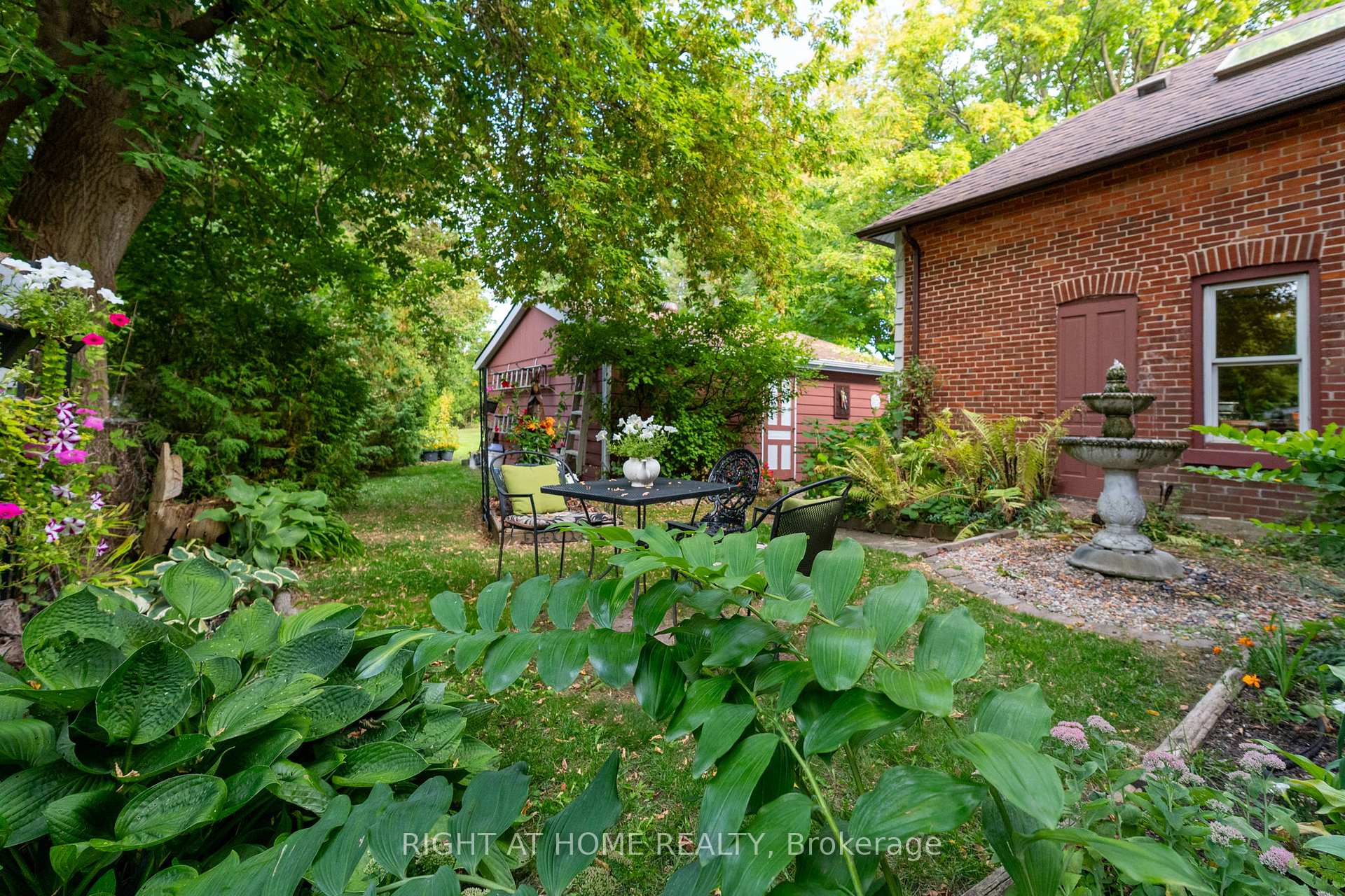 Photo 22 of 220 Barrie Street, Essa, Thornton — HOMEH