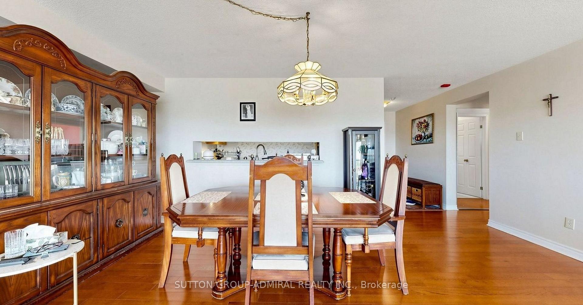 Photo 6 of Unit 818, 2 Raymerville Drive, Markham, Raymerville — HOMEH