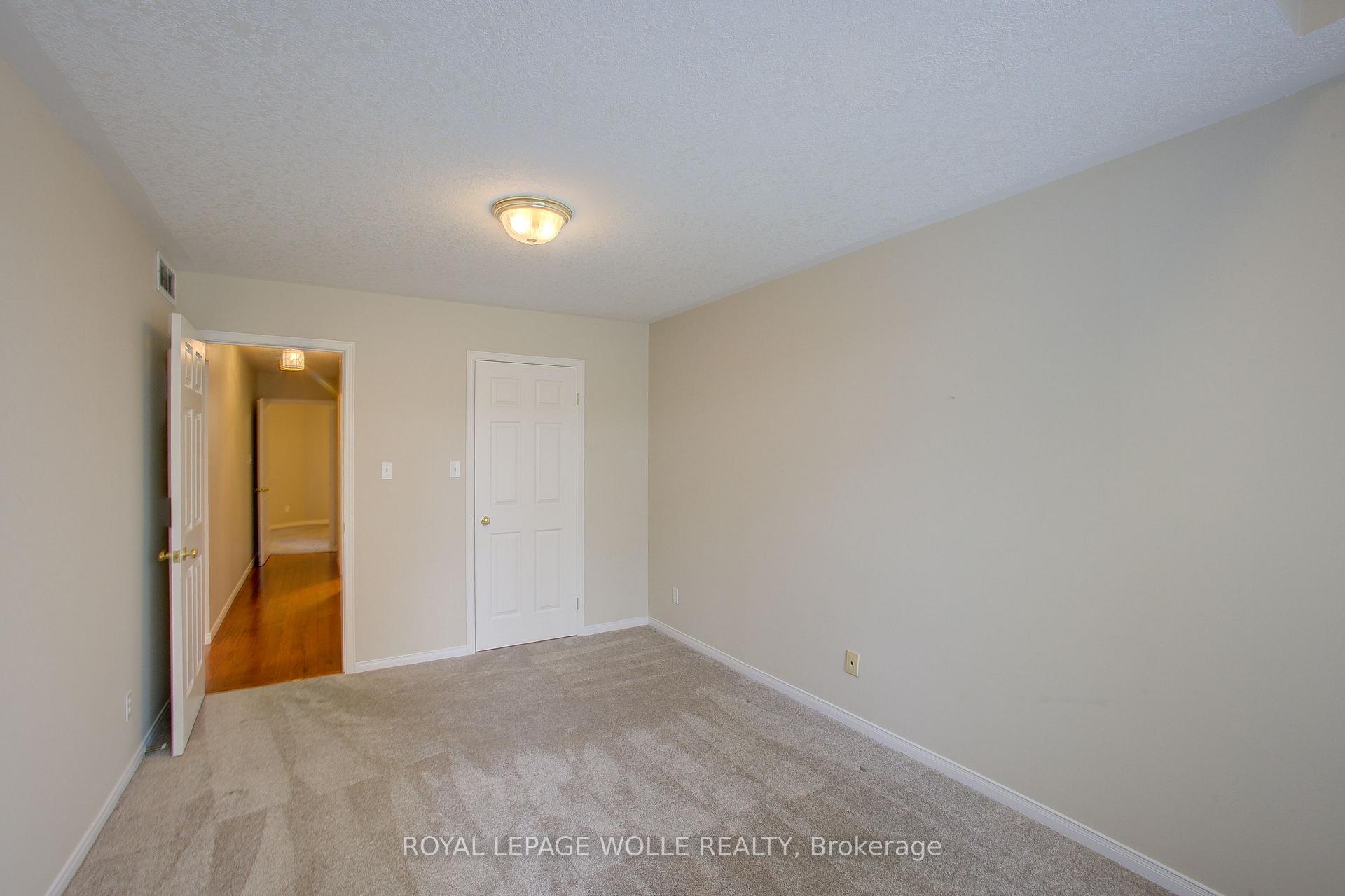 Photo 18 of Unit 6, 50 Midland Drive, Kitchener, Stanley Park — HOMEH