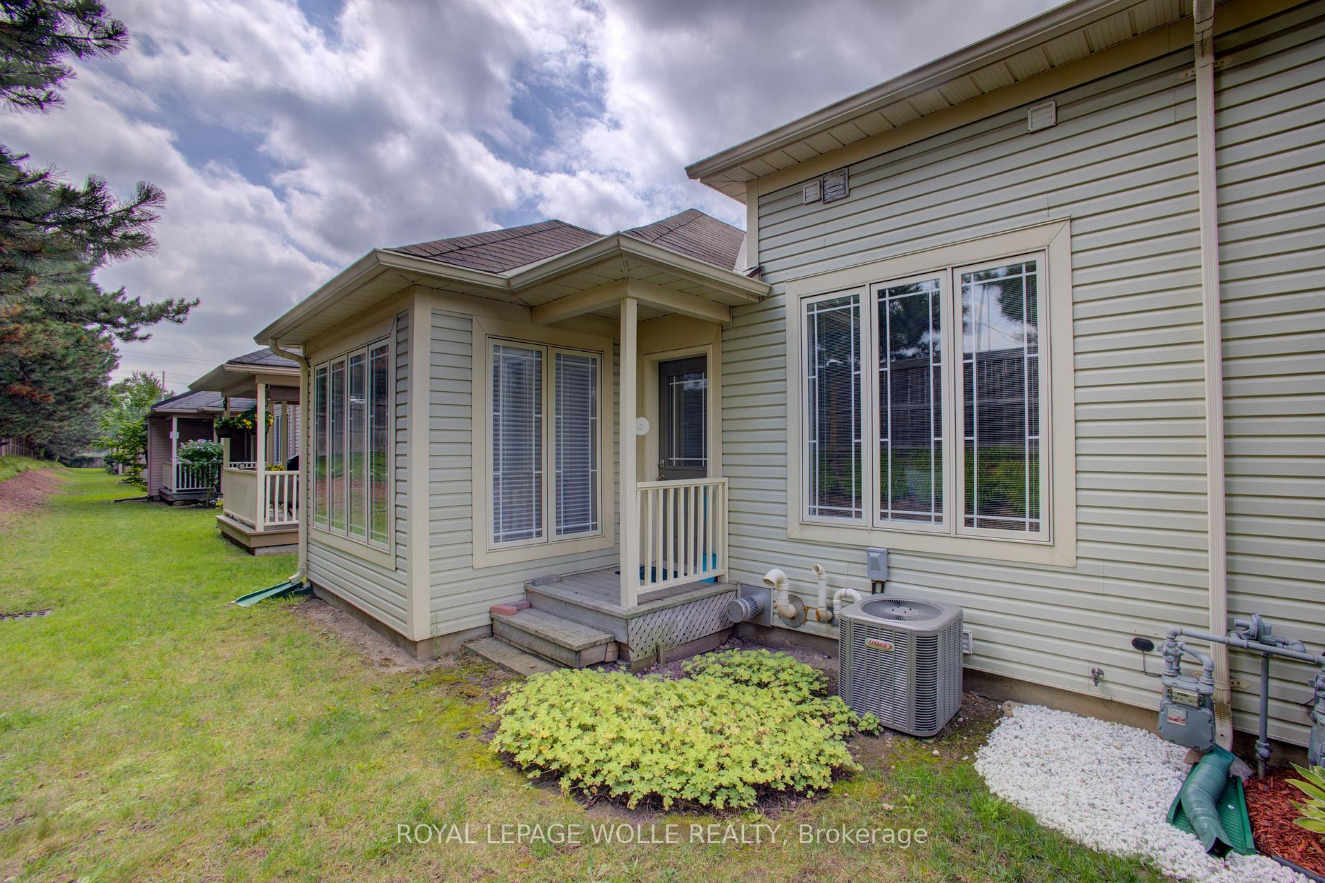 Photo 33 of Unit 6, 50 Midland Drive, Kitchener, Stanley Park — HOMEH