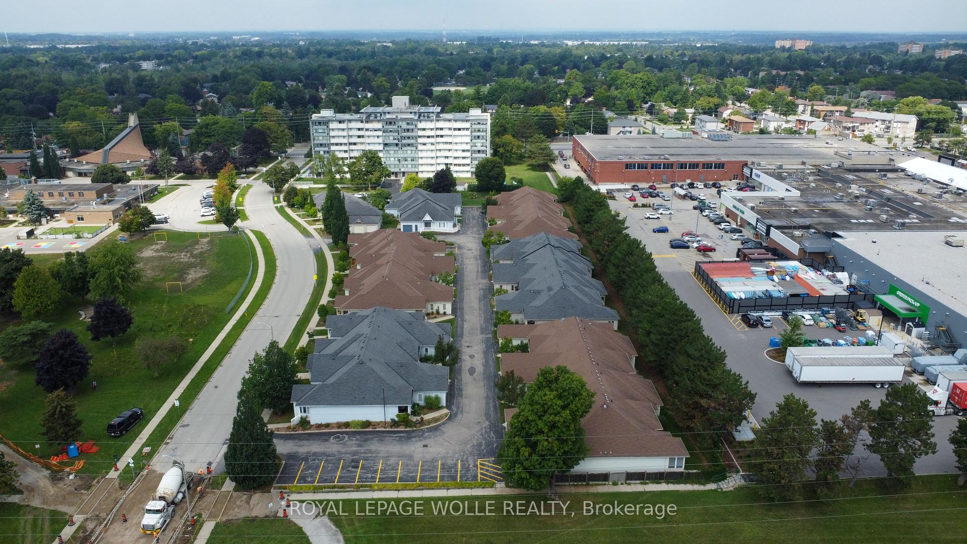 Photo 37 of Unit 6, 50 Midland Drive, Kitchener, Stanley Park — HOMEH