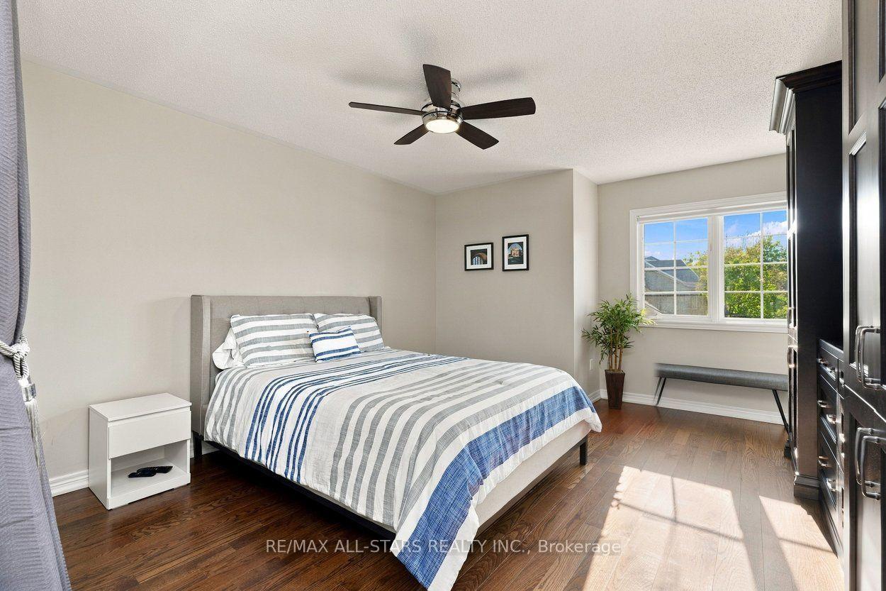 Photo 82 of 39 Louisbourg Way, Markham, Greensborough — HOMEH