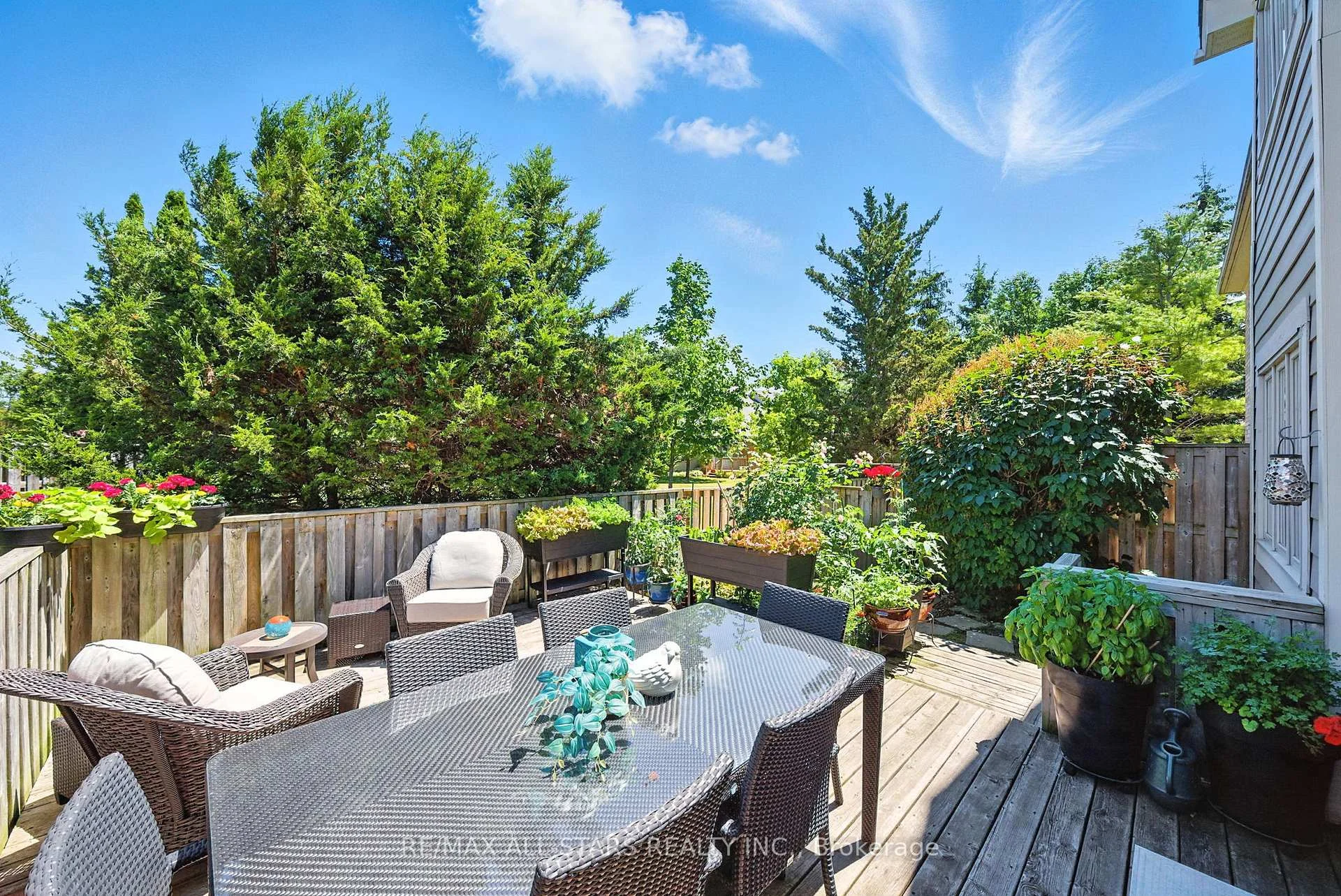 Photo 88 of 39 Louisbourg Way, Markham, Greensborough — HOMEH