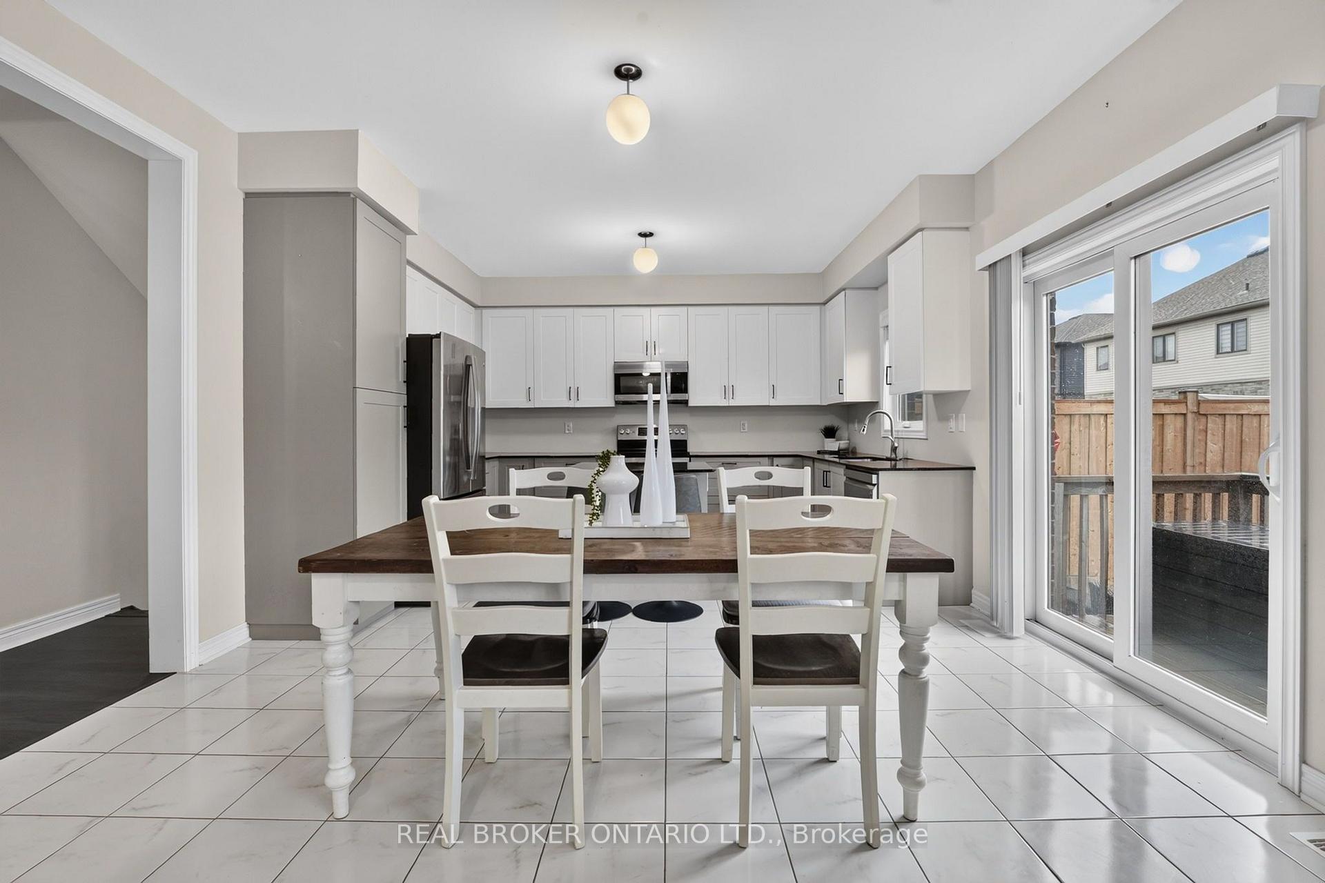 Photo 15 of 205 Shoreview Drive, Welland, Hwy 406/Welland — HOMEH