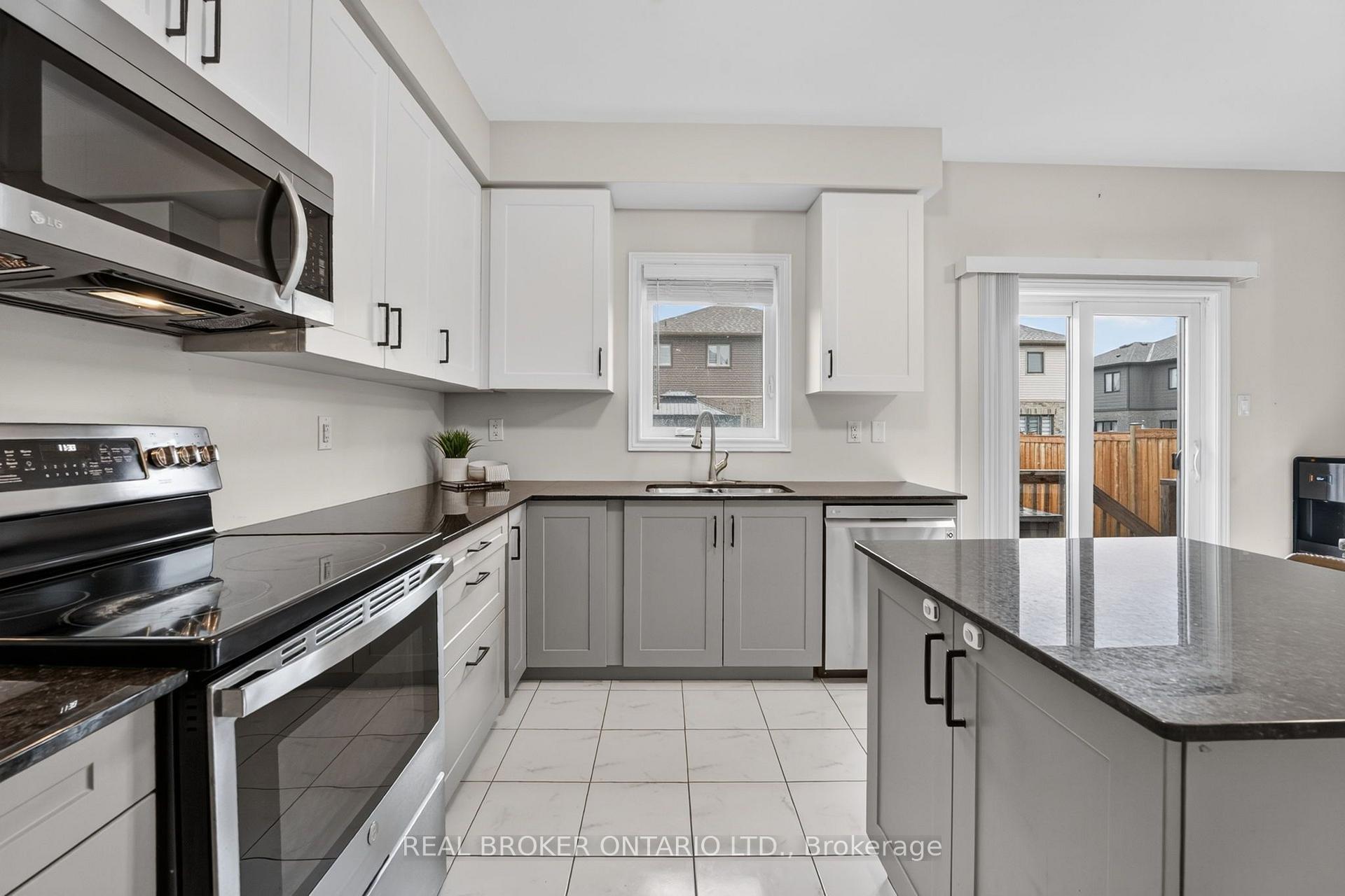 Photo 18 of 205 Shoreview Drive, Welland, Hwy 406/Welland — HOMEH