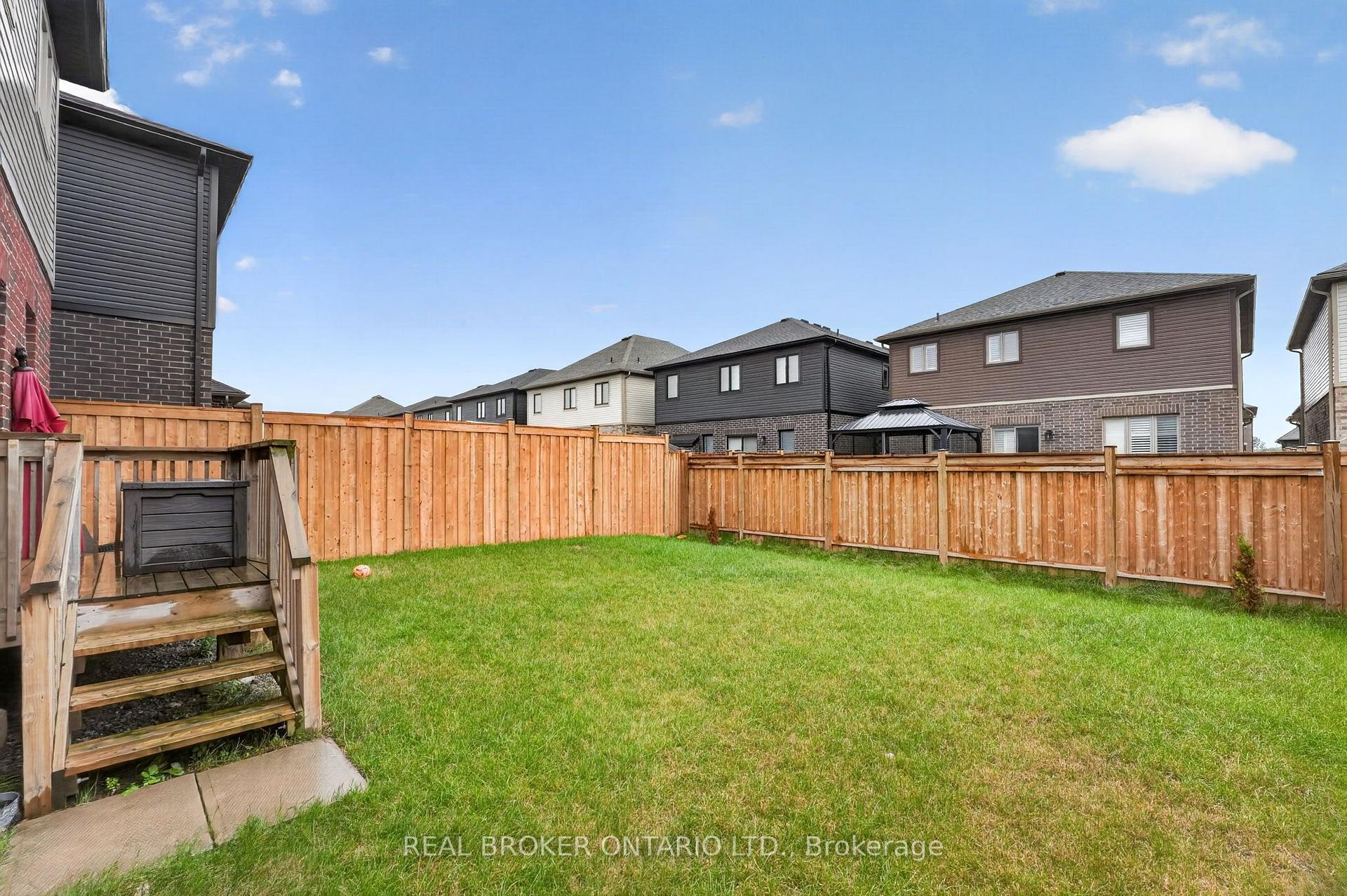 Photo 47 of 205 Shoreview Drive, Welland, Hwy 406/Welland — HOMEH