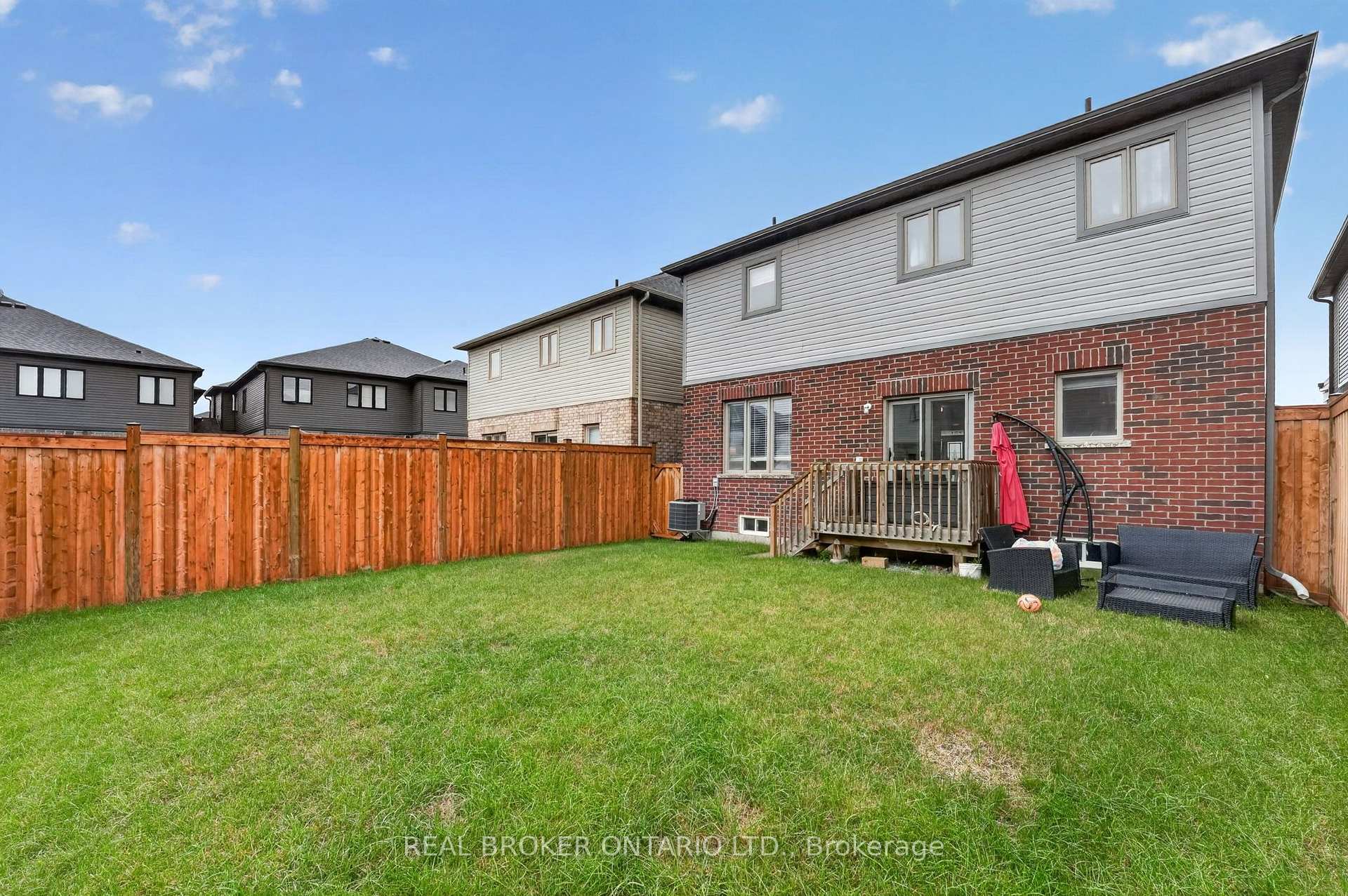 Photo 49 of 205 Shoreview Drive, Welland, Hwy 406/Welland — HOMEH