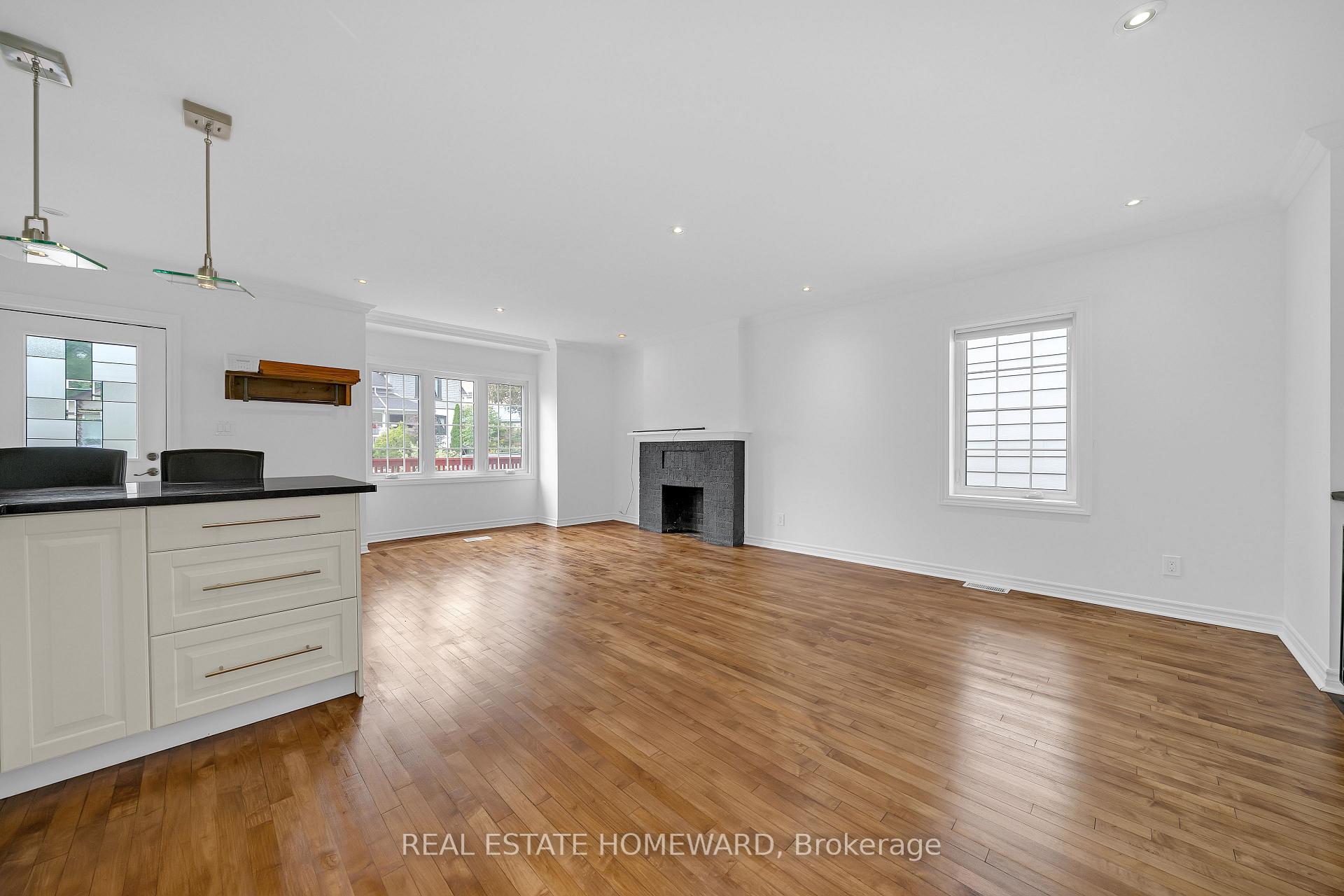Photo 10 of 57 Valhalla Boulevard, Scarborough, Birchcliffe-Cliffside — HOMEH