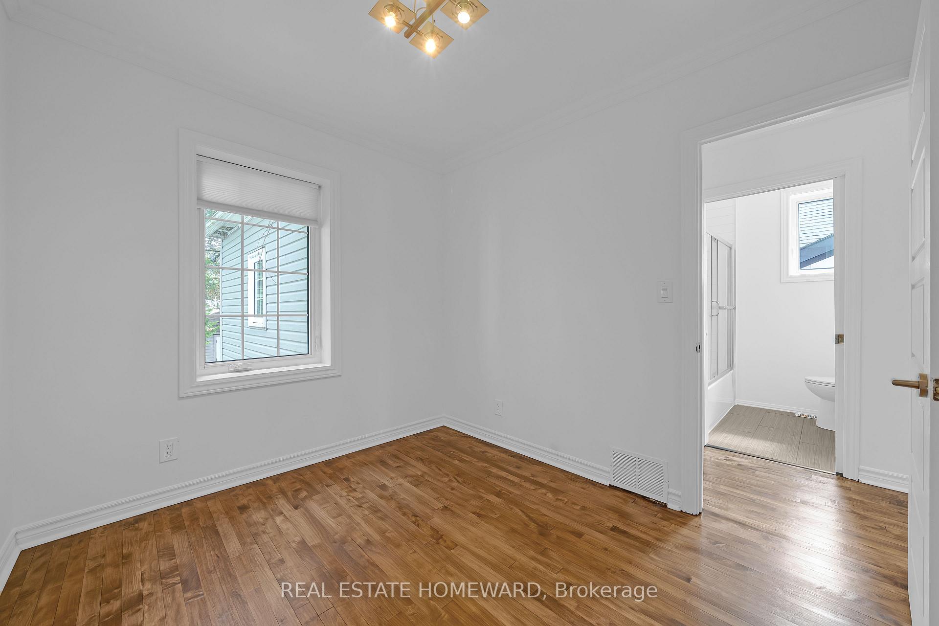 Photo 18 of 57 Valhalla Boulevard, Scarborough, Birchcliffe-Cliffside — HOMEH