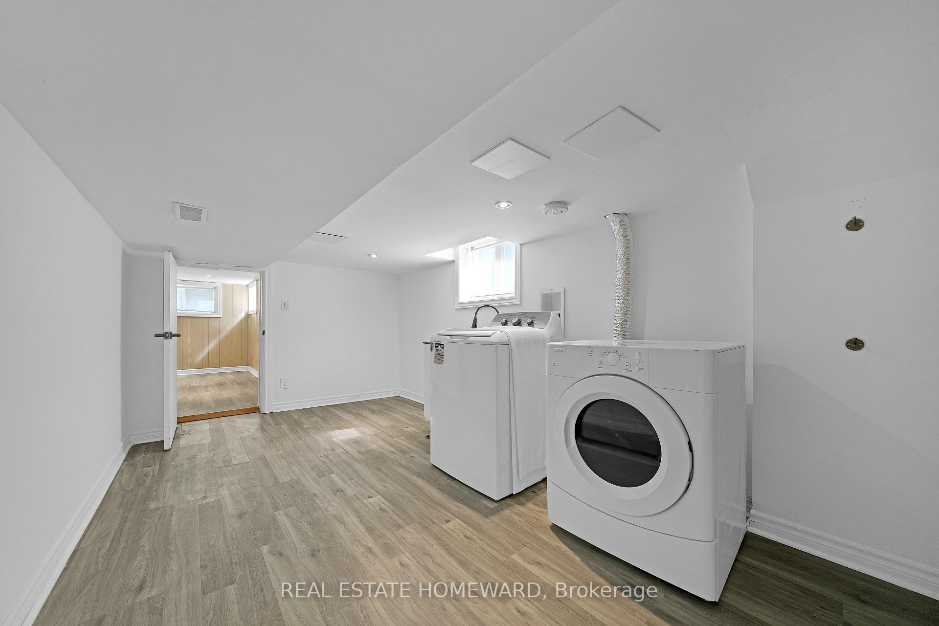 Photo 28 of 57 Valhalla Boulevard, Scarborough, Birchcliffe-Cliffside — HOMEH