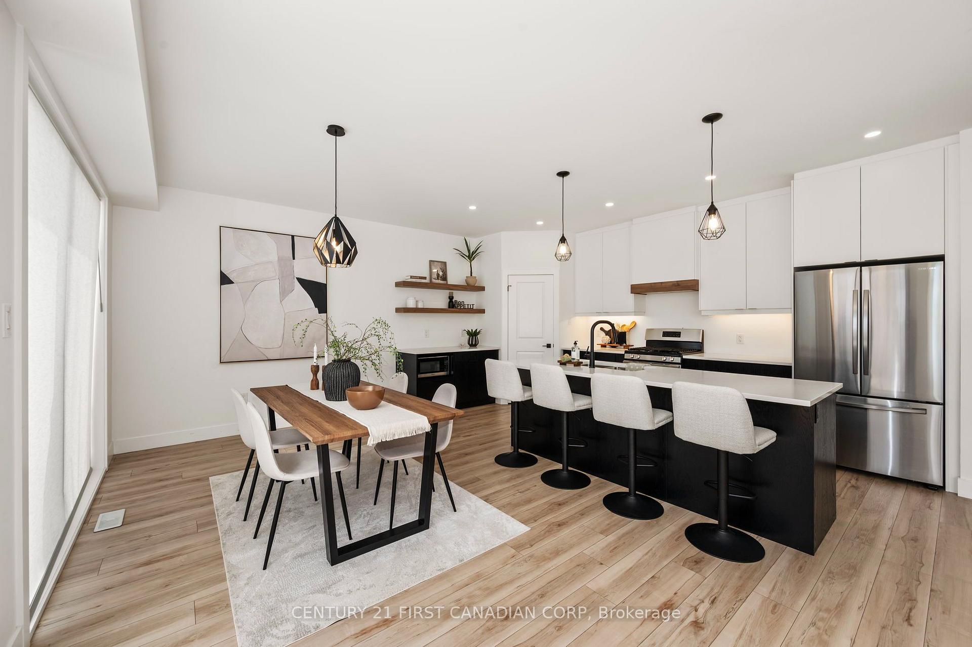 Photo 4 of Unit 33, 1820 Canvas Way, London, North B — HOMEH