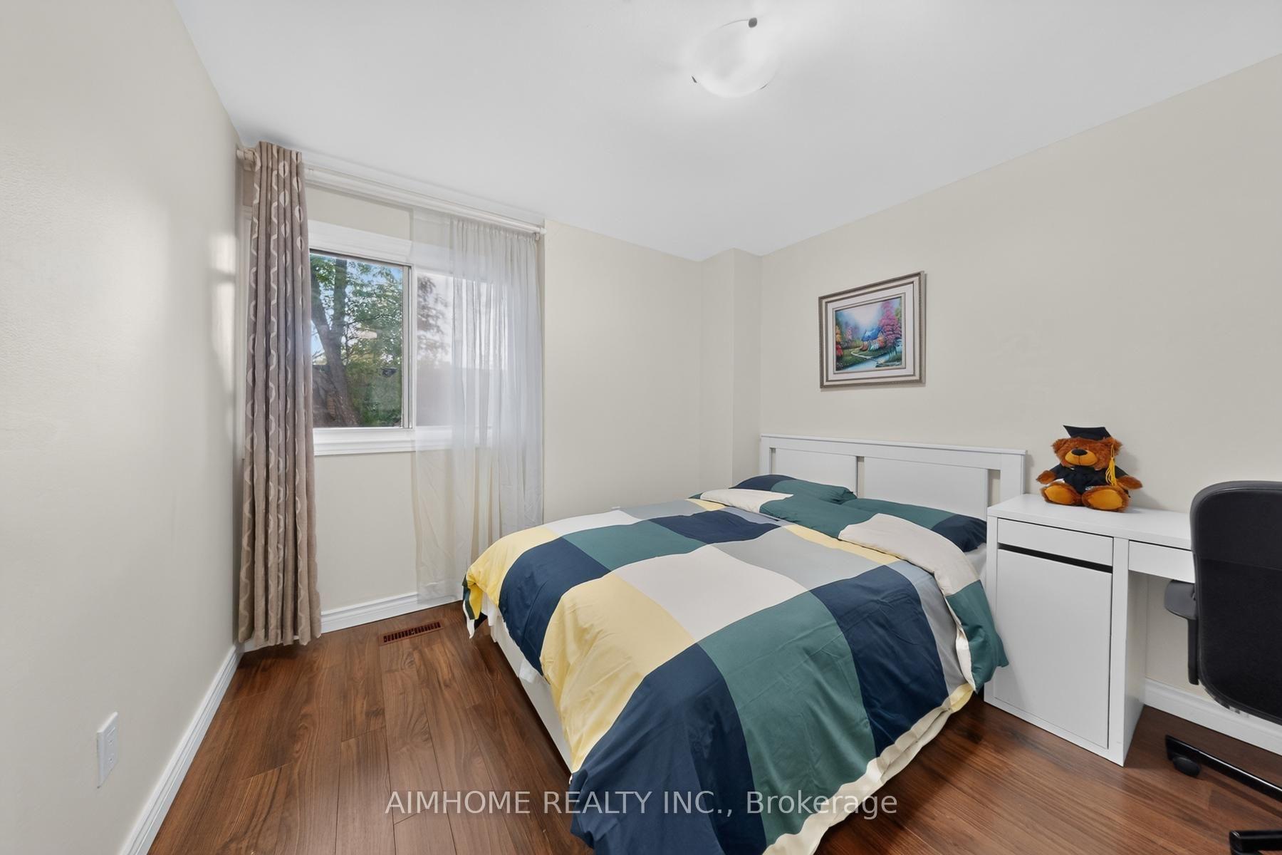 Photo 10 of 85 Song Meadoway, North York, Hillcrest Village — HOMEH