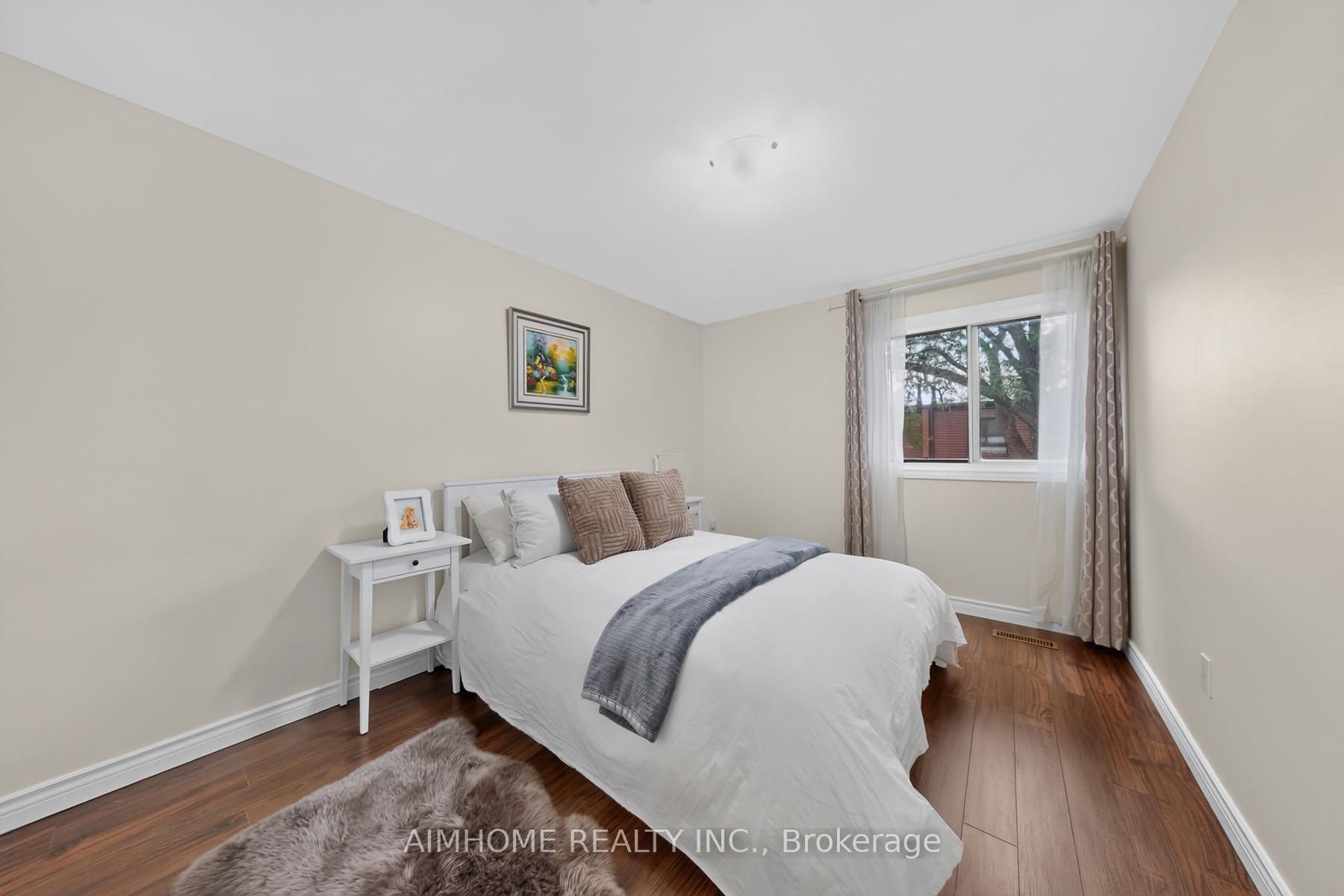 Photo 11 of 85 Song Meadoway, North York, Hillcrest Village — HOMEH