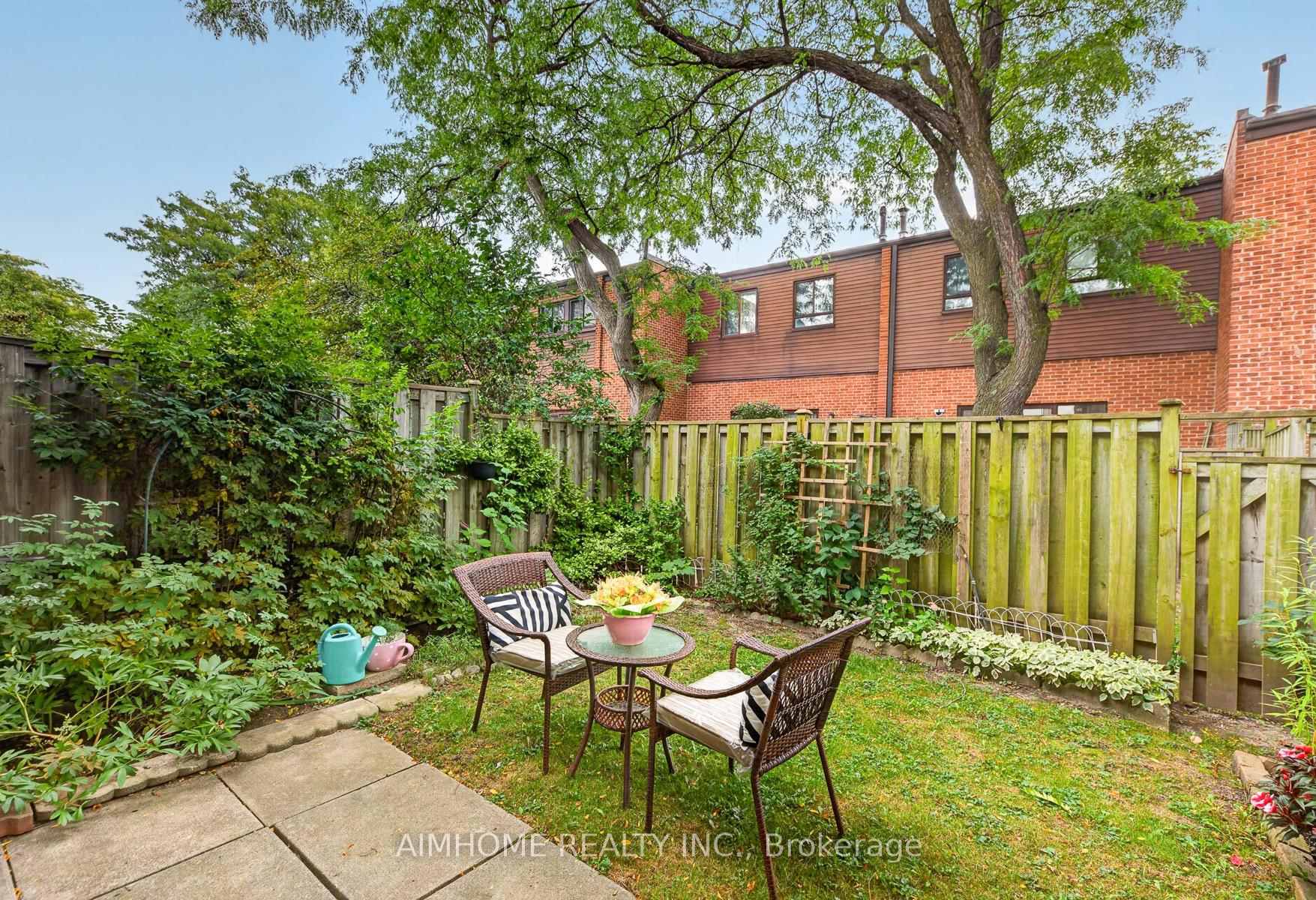 Photo 22 of 85 Song Meadoway, North York, Hillcrest Village — HOMEH