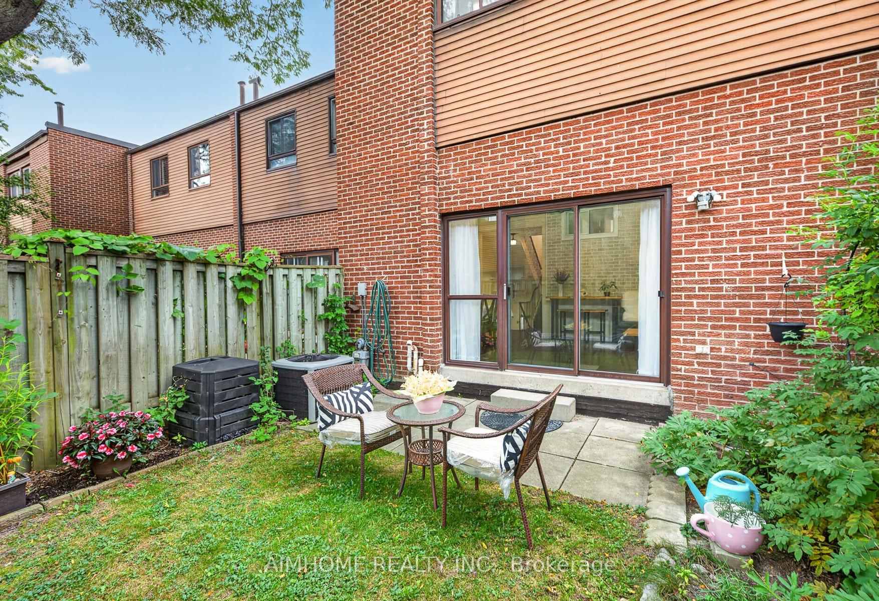 Photo 23 of 85 Song Meadoway, North York, Hillcrest Village — HOMEH