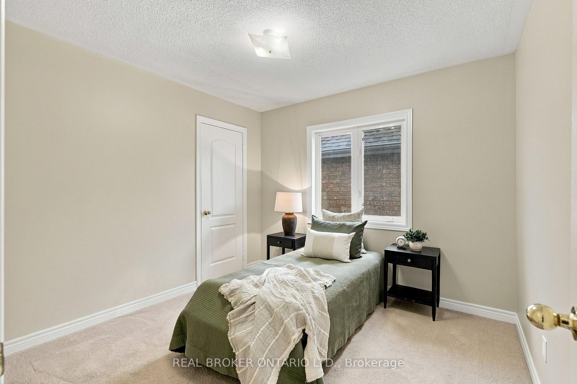 Photo 31 of 621 Society Crescent, Newmarket, Summerhill Estates — HOMEH
