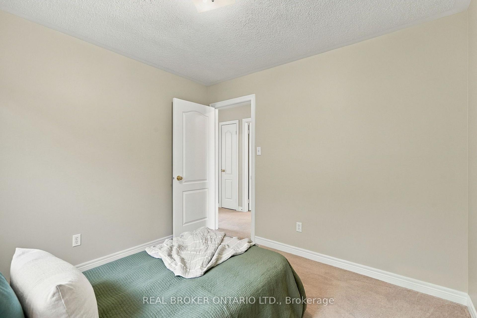 Photo 32 of 621 Society Crescent, Newmarket, Summerhill Estates — HOMEH