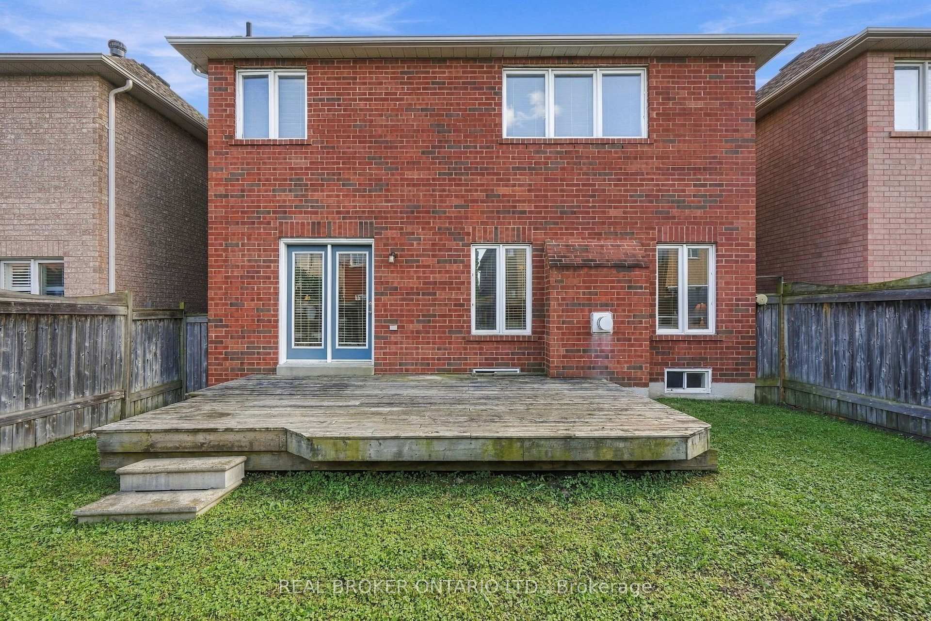 Photo 44 of 621 Society Crescent, Newmarket, Summerhill Estates — HOMEH