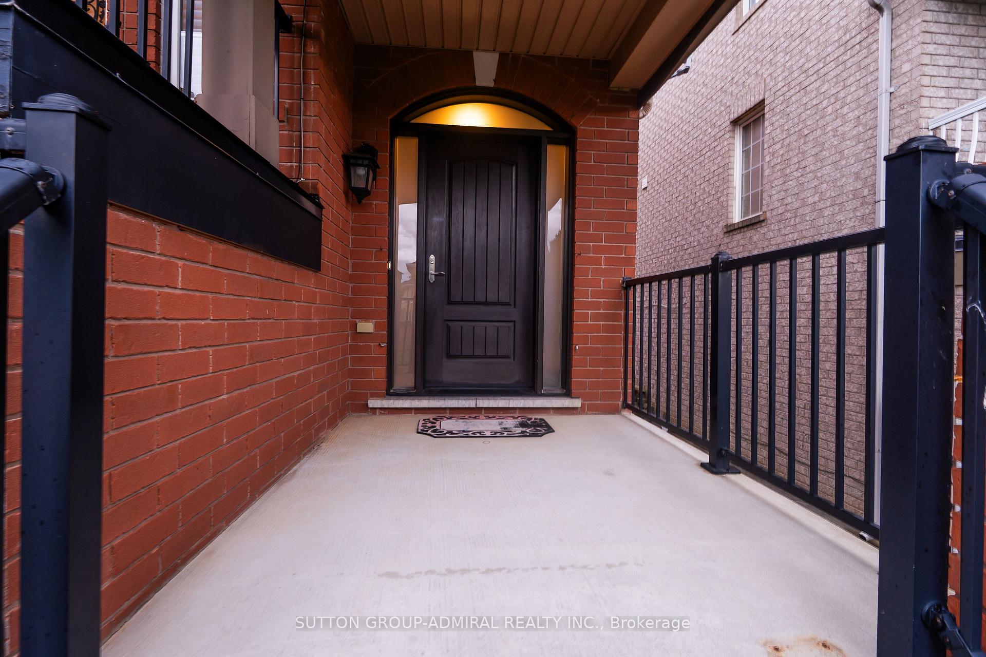 Photo 7 of 43 Mainland Crescent, Vaughan, Vellore Village — HOMEH