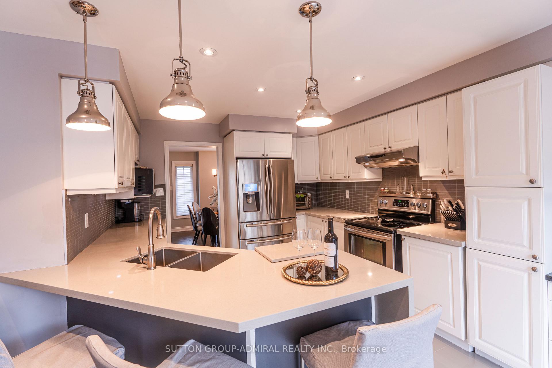 Photo 13 of 43 Mainland Crescent, Vaughan, Vellore Village — HOMEH
