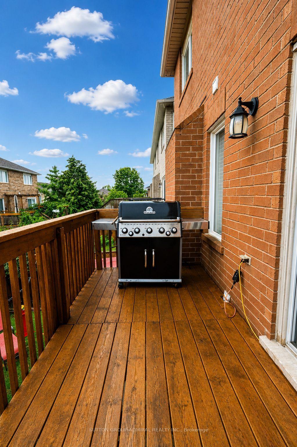 Photo 38 of 43 Mainland Crescent, Vaughan, Vellore Village — HOMEH